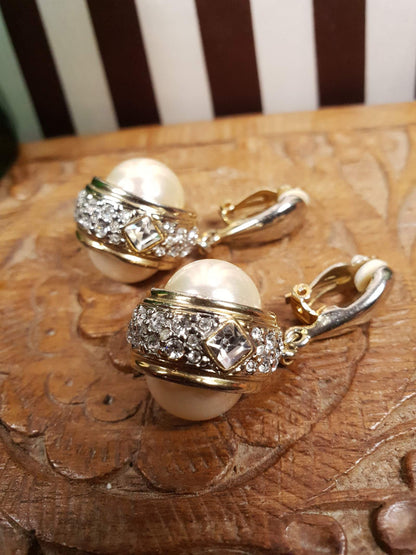 Vintage 1980s Faux Pearl Earrings Statement Clip-Ons Rhinestone Diamante Gold Tone