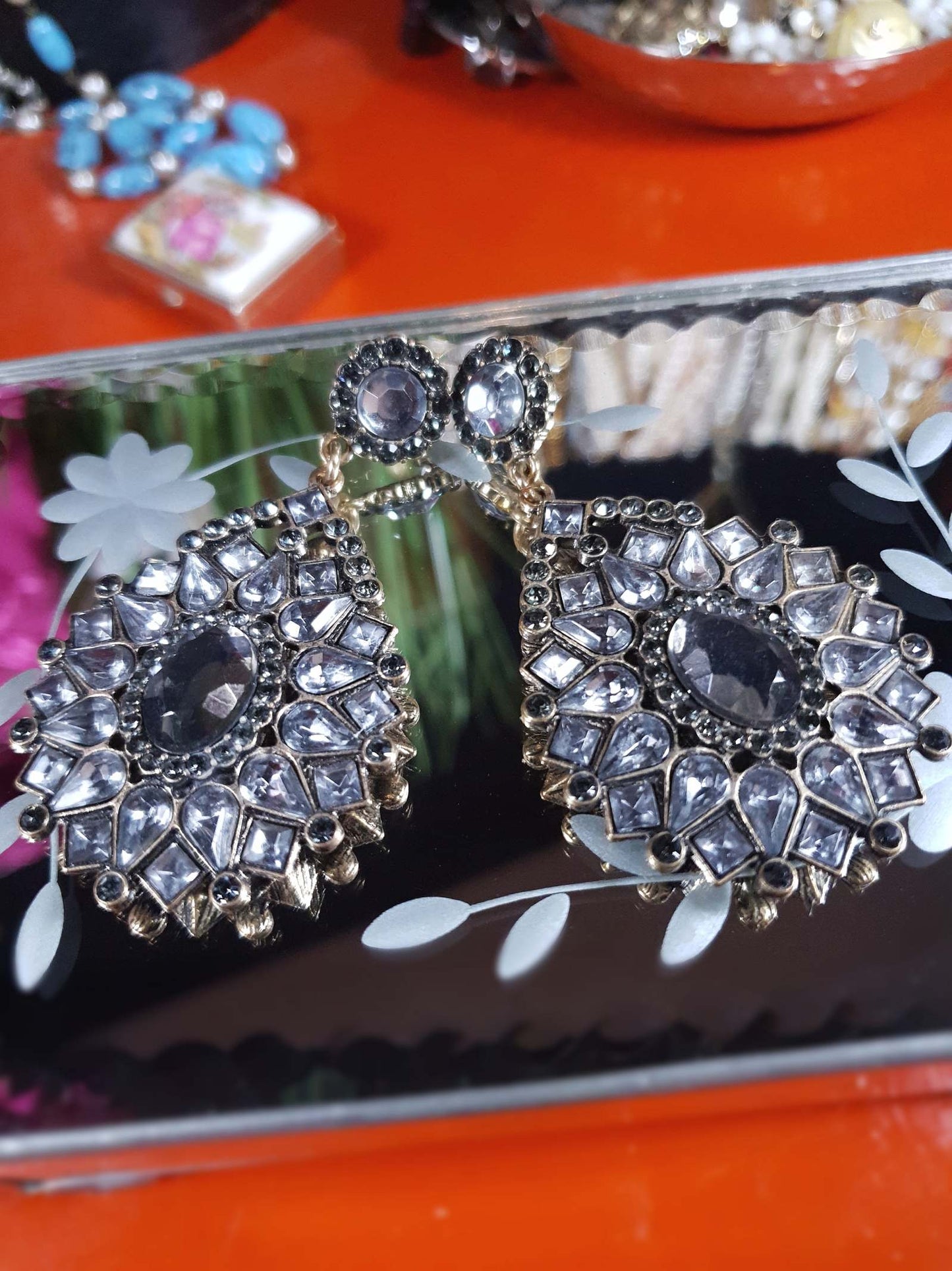 Vintage 1980s Grey Rhinestone Dangle Earrings Drop Victorian Revival