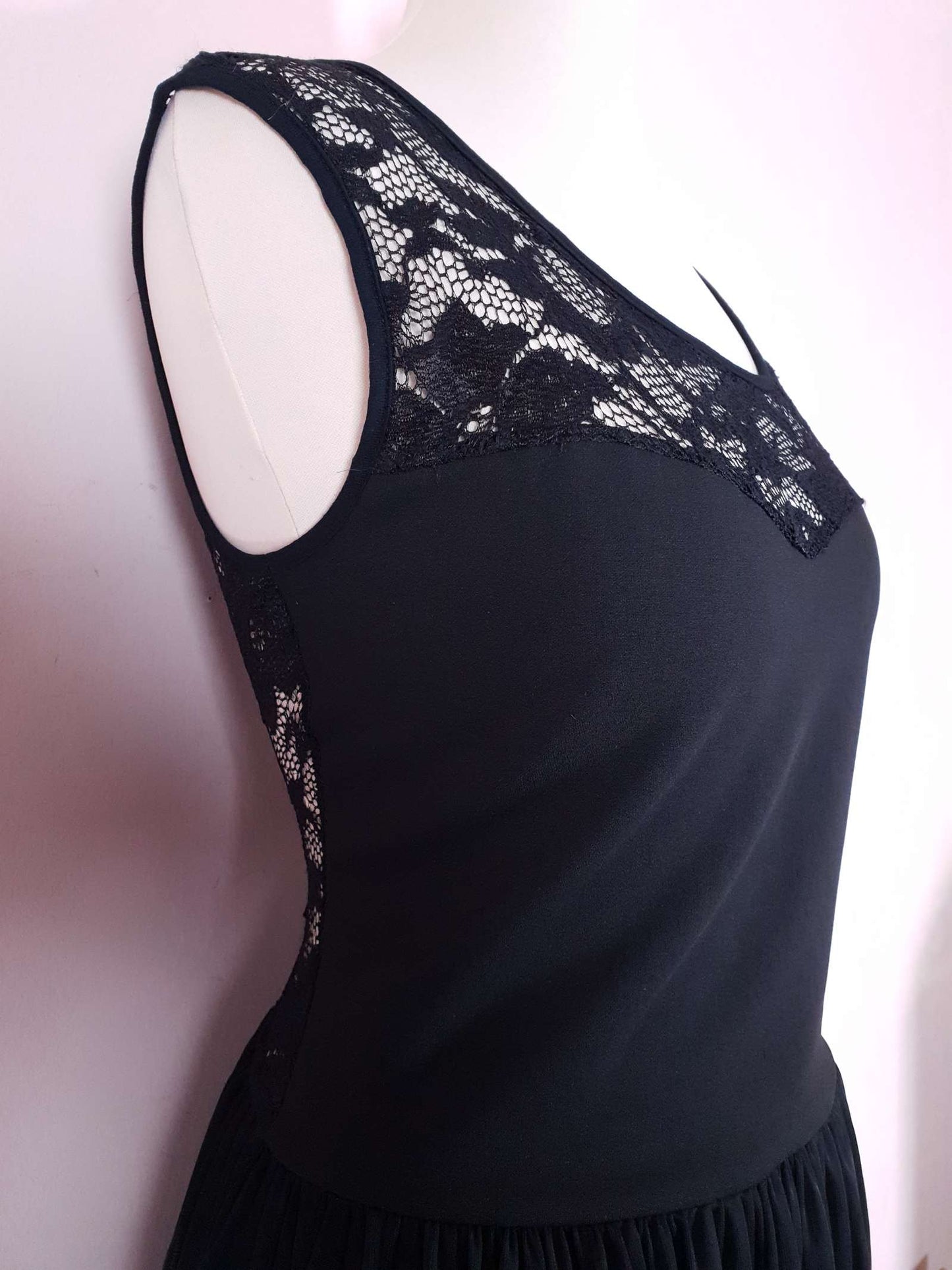 90s Vintage Black Evening Dress Size 12 LBD Fit & Flare Lace Chiffon Party
