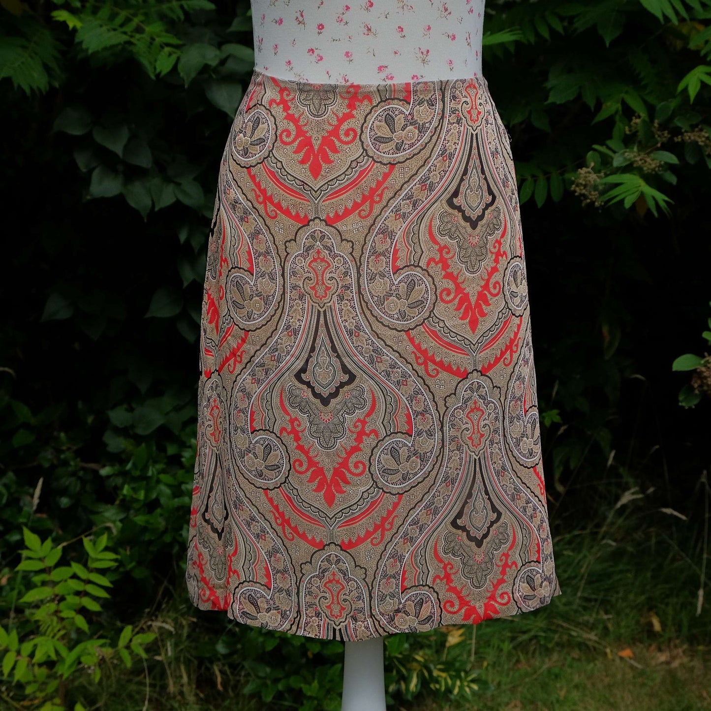 Burberry Paisley Silk Skirt Midi A Line Summer- Size 8 - Pre-Owned