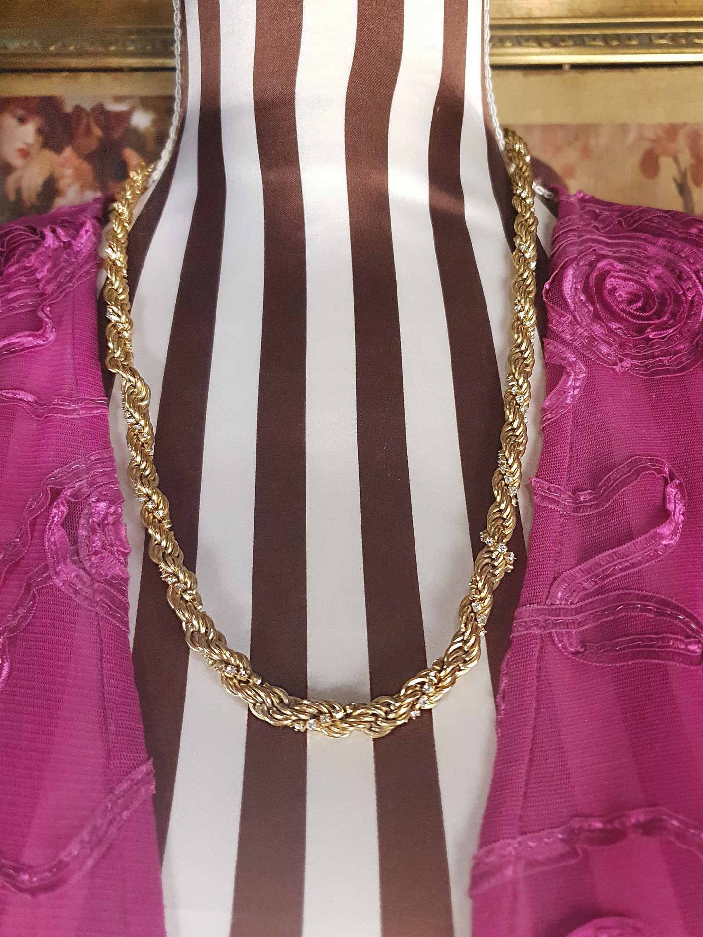90s Vintage Twisted Rope Chain Rhinestone Necklace 24" Gold-Tone