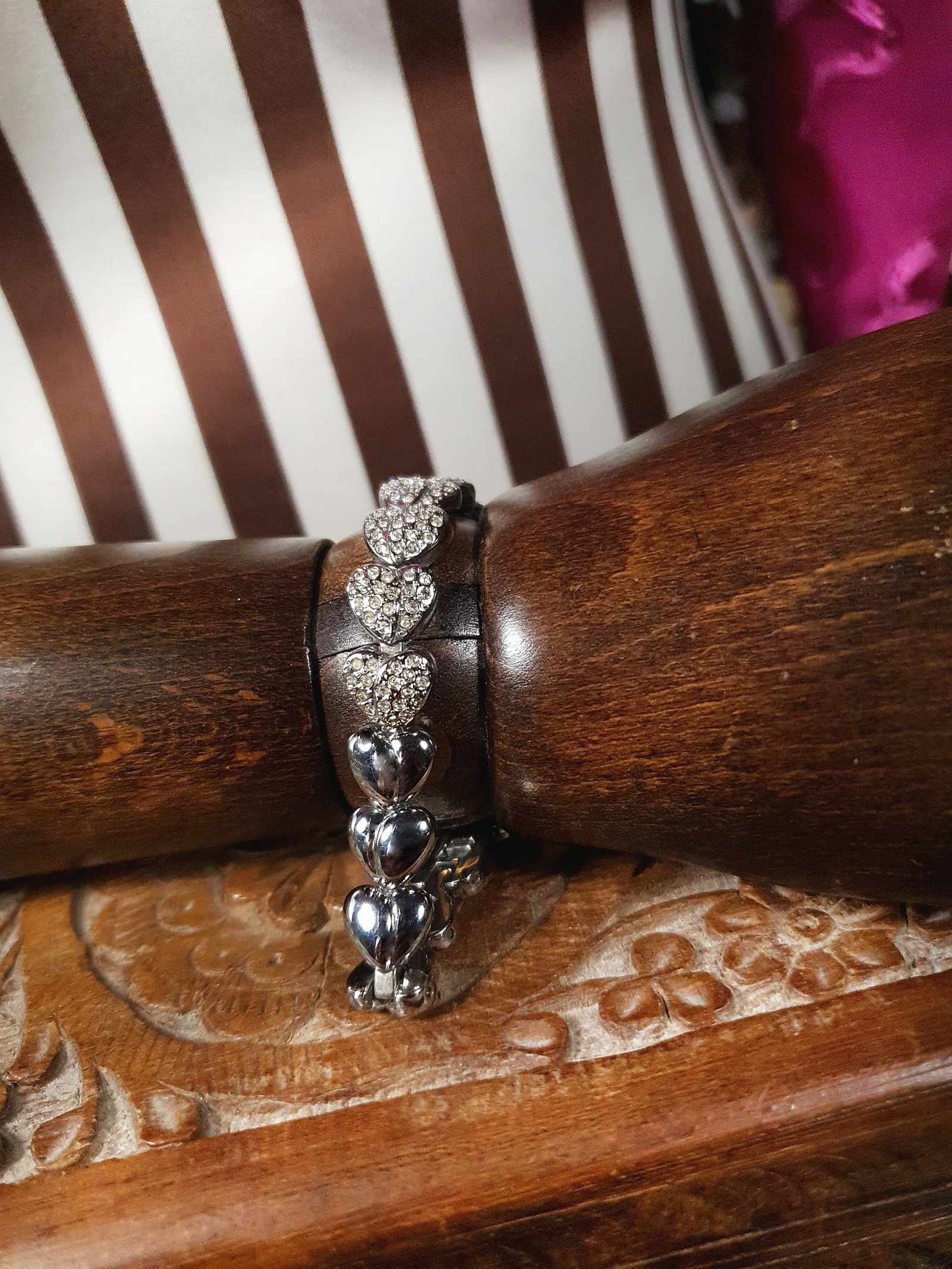 Vintage 90s Heart Rhinestone Bracelet Silver-Tone Hearts