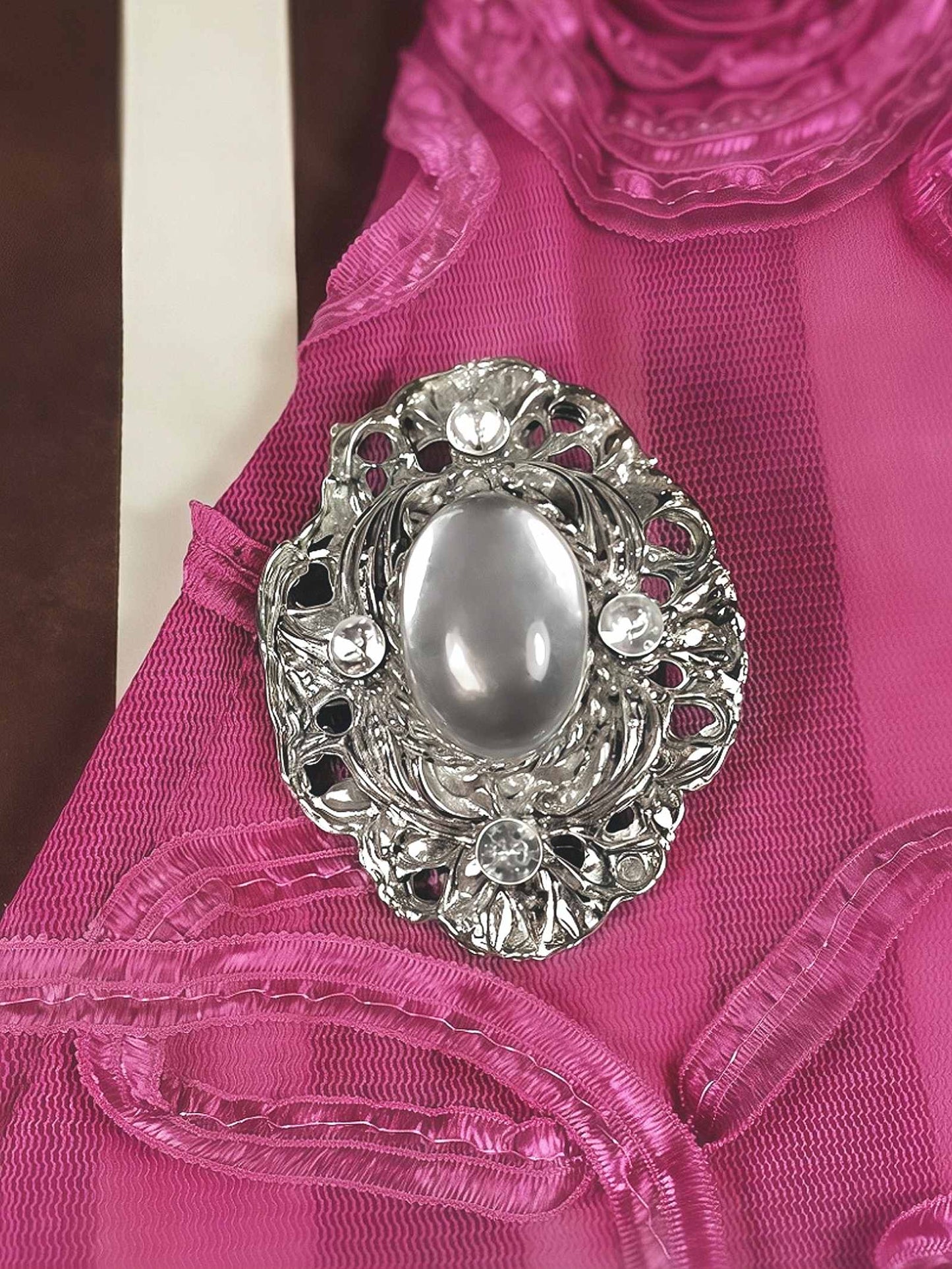 Vintage Art Nouveau Revival Rhinestone Brooch 1980s