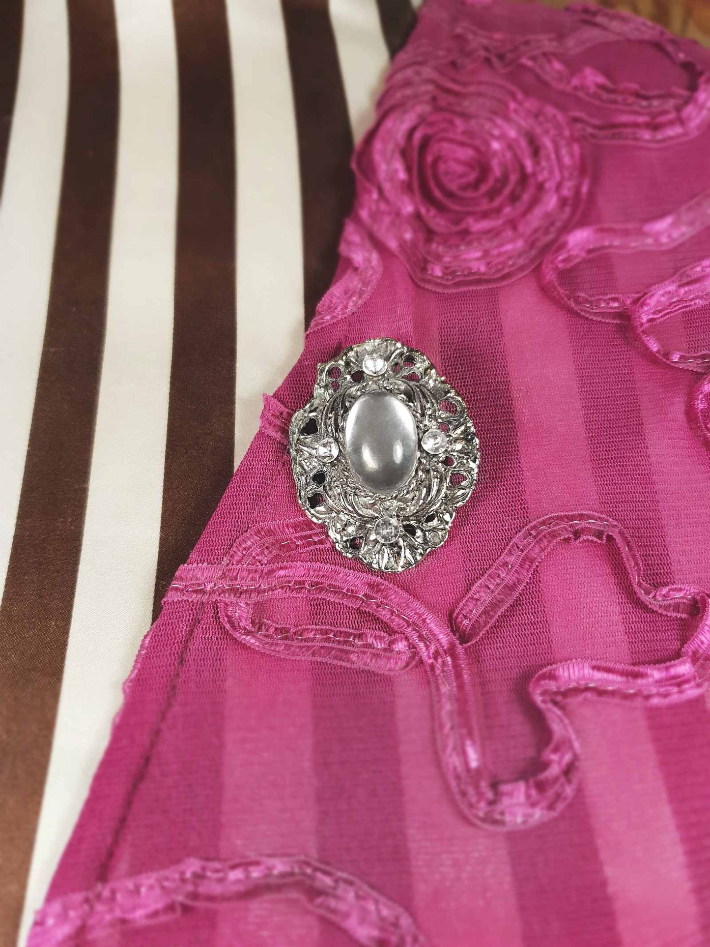 Vintage Art Nouveau Revival Rhinestone Brooch 1980s