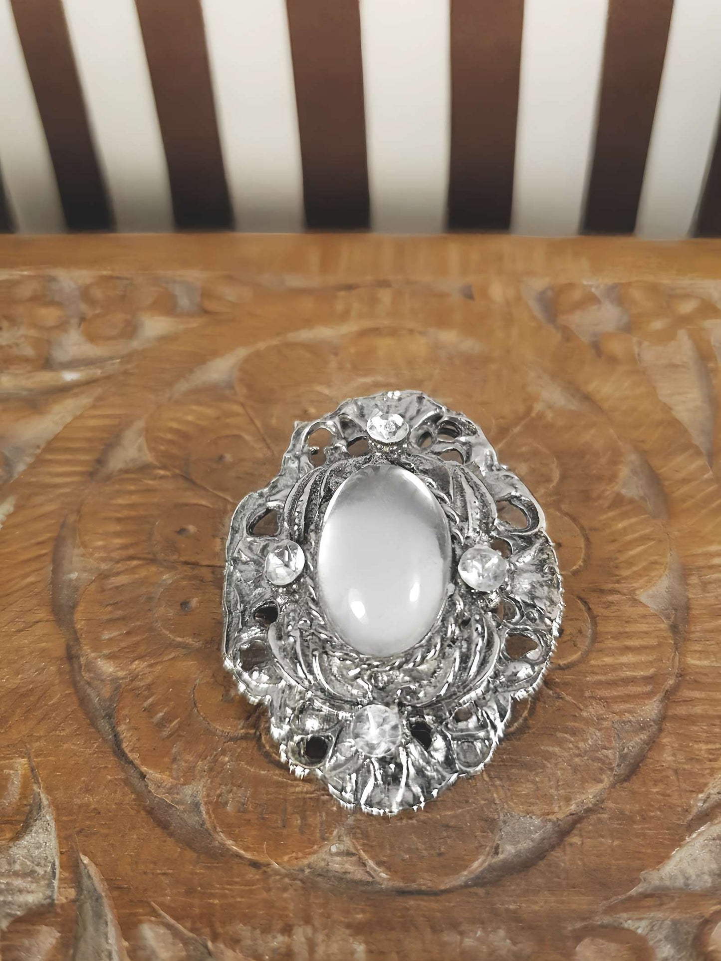 Vintage Art Nouveau Revival Rhinestone Brooch 1980s