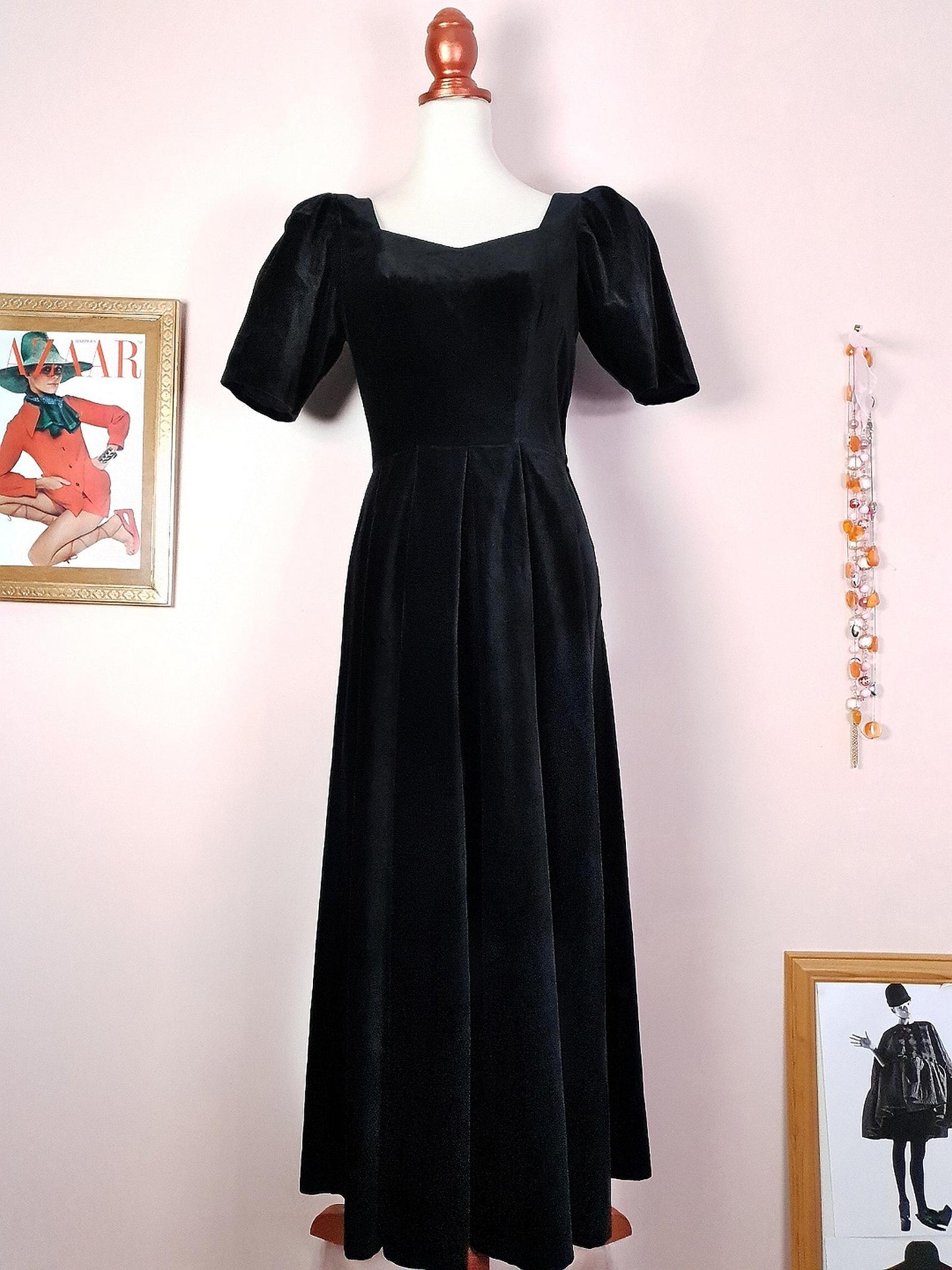 English Classics - Laura Ashley Vintage 1980s Black Velvet Dress - Size 10