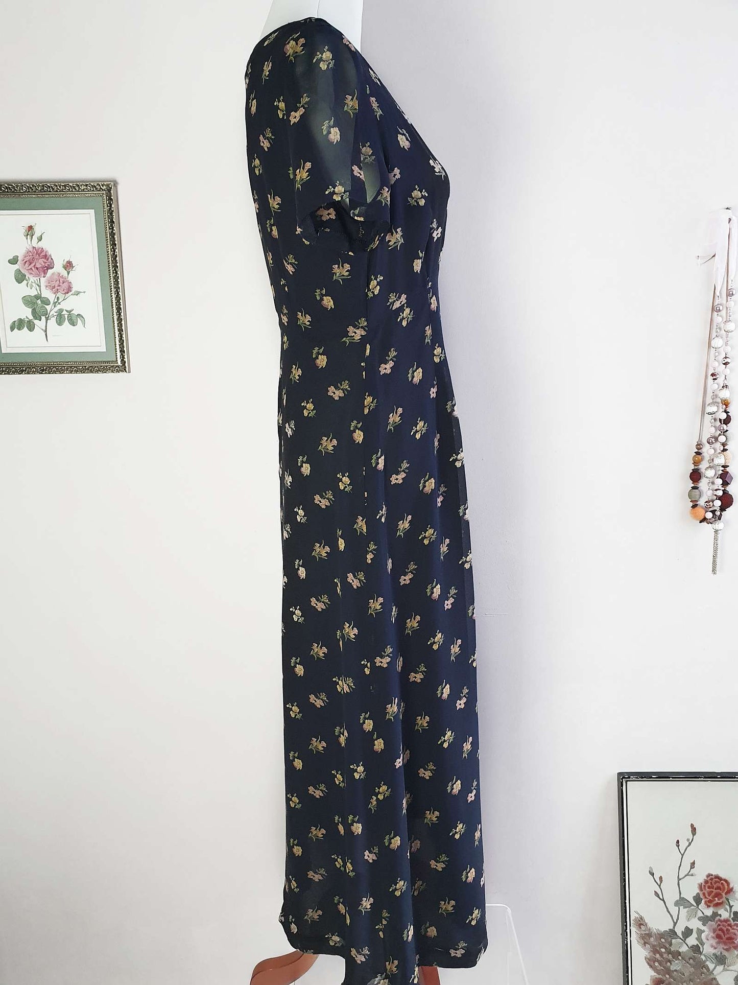English Classics - Pre-Owned Laura Ashley Navy Blue Floral Silk Tea Dress - Size 10