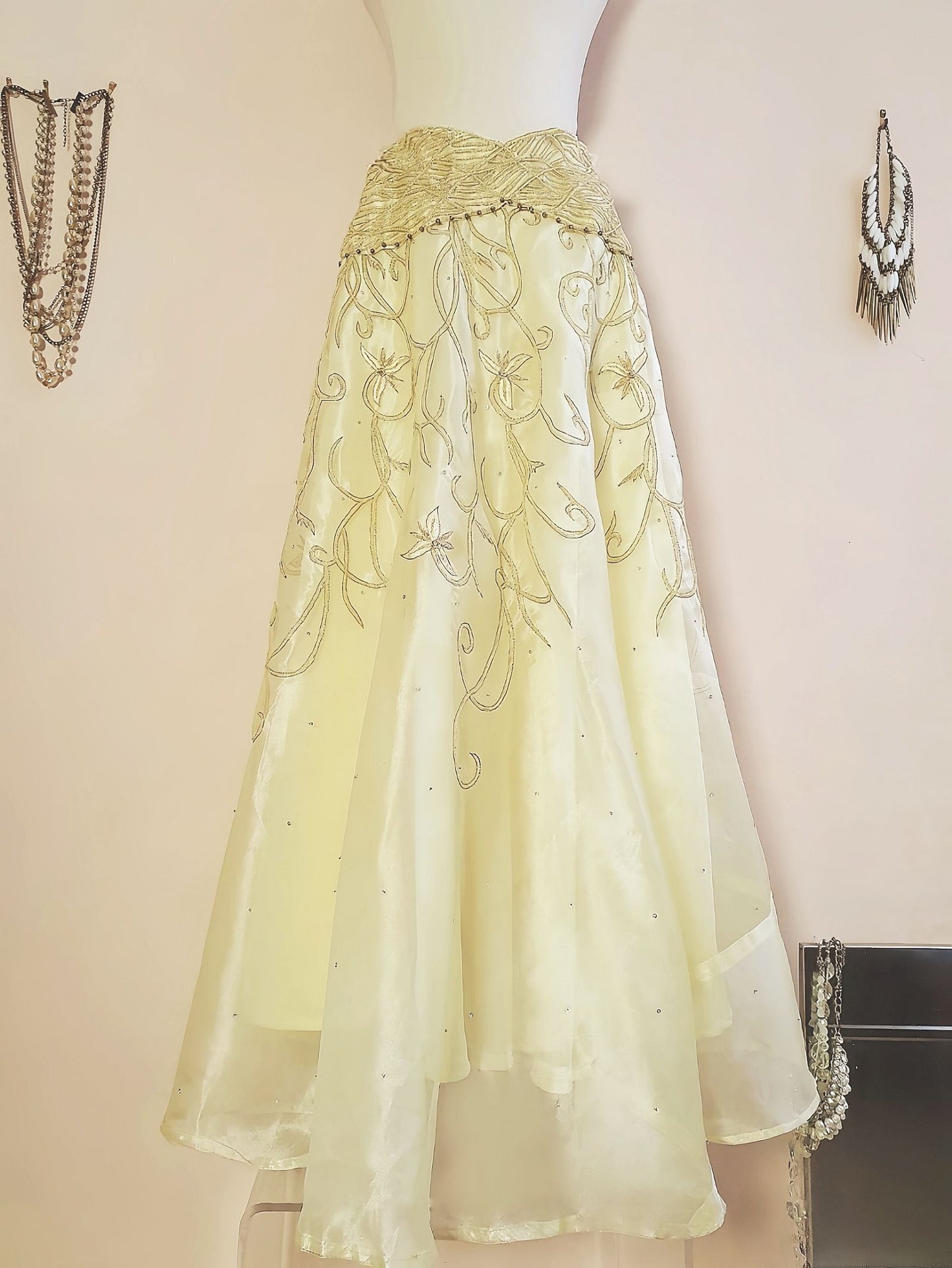 Vintage Pale Yellow Organza Flower Embroidered Skirt Sequins Floral 1970s - Size 12