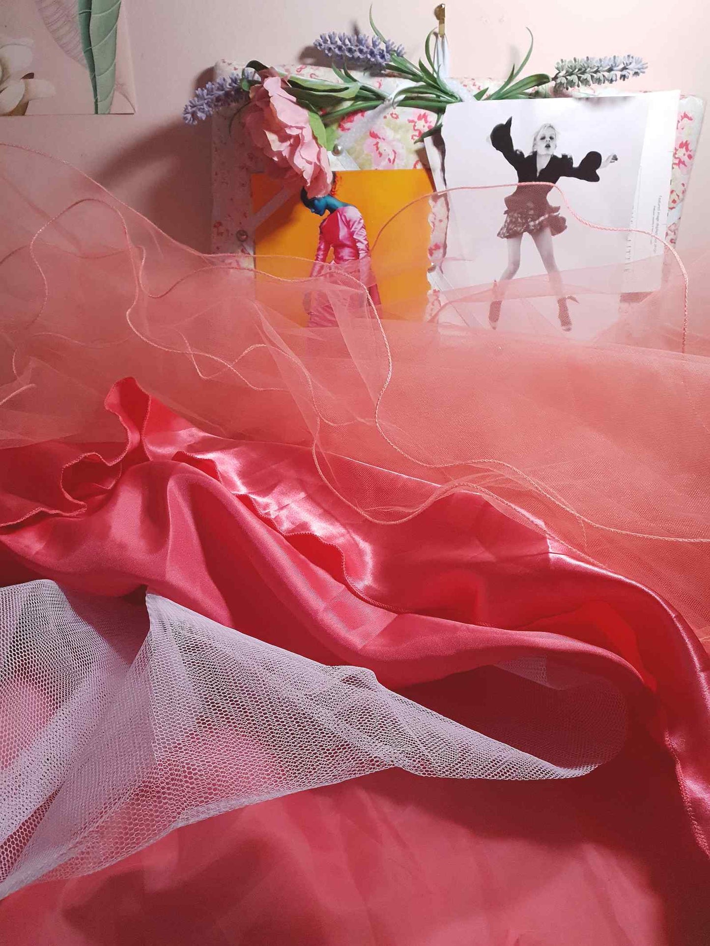 Vintage Peach Satin & Tulle Party Dress Ball Gown Y2K Prom Fit & Flare Size 8