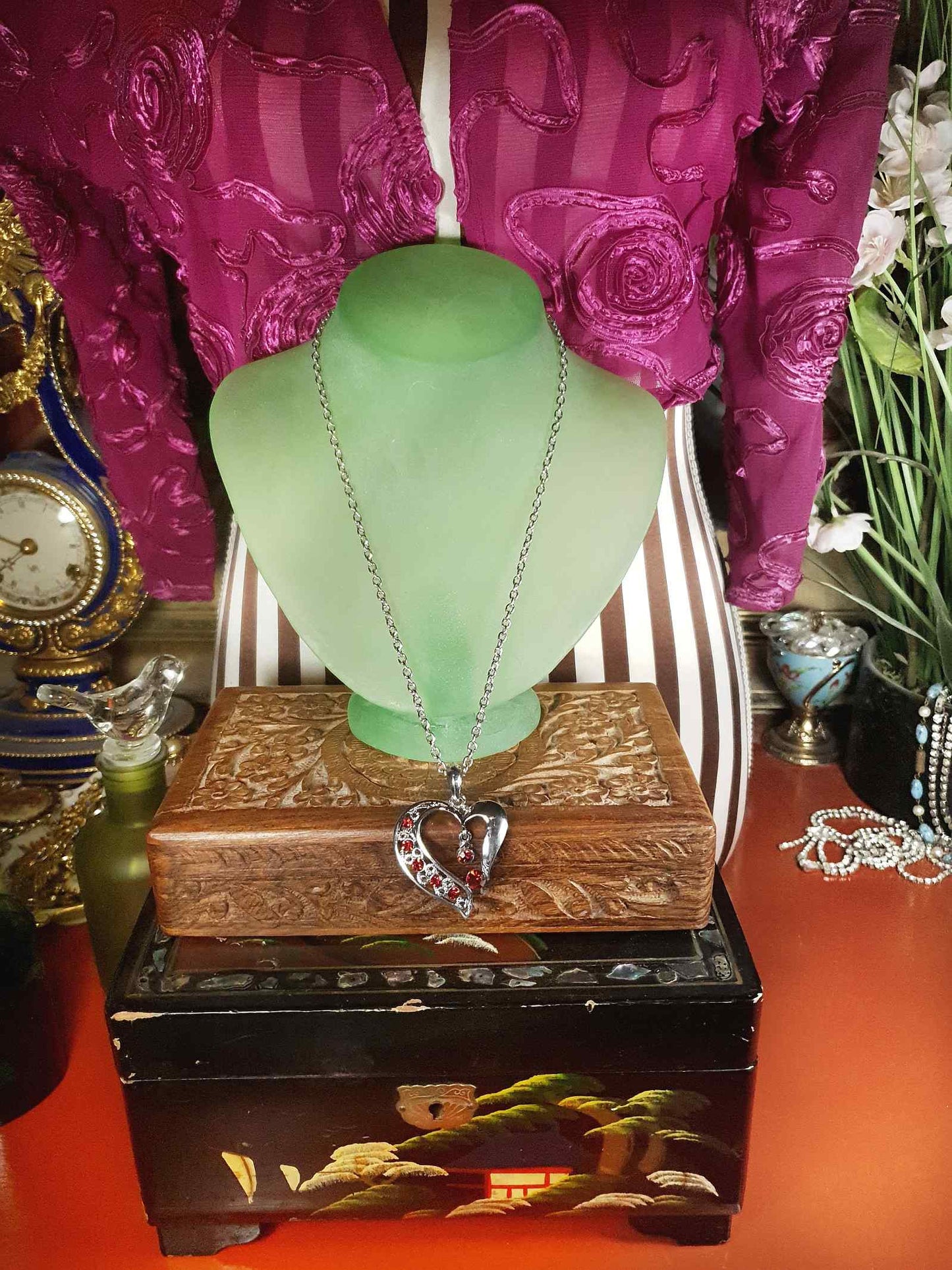 Vintage Red Rhinestone Heart Pendant Necklace Y2K