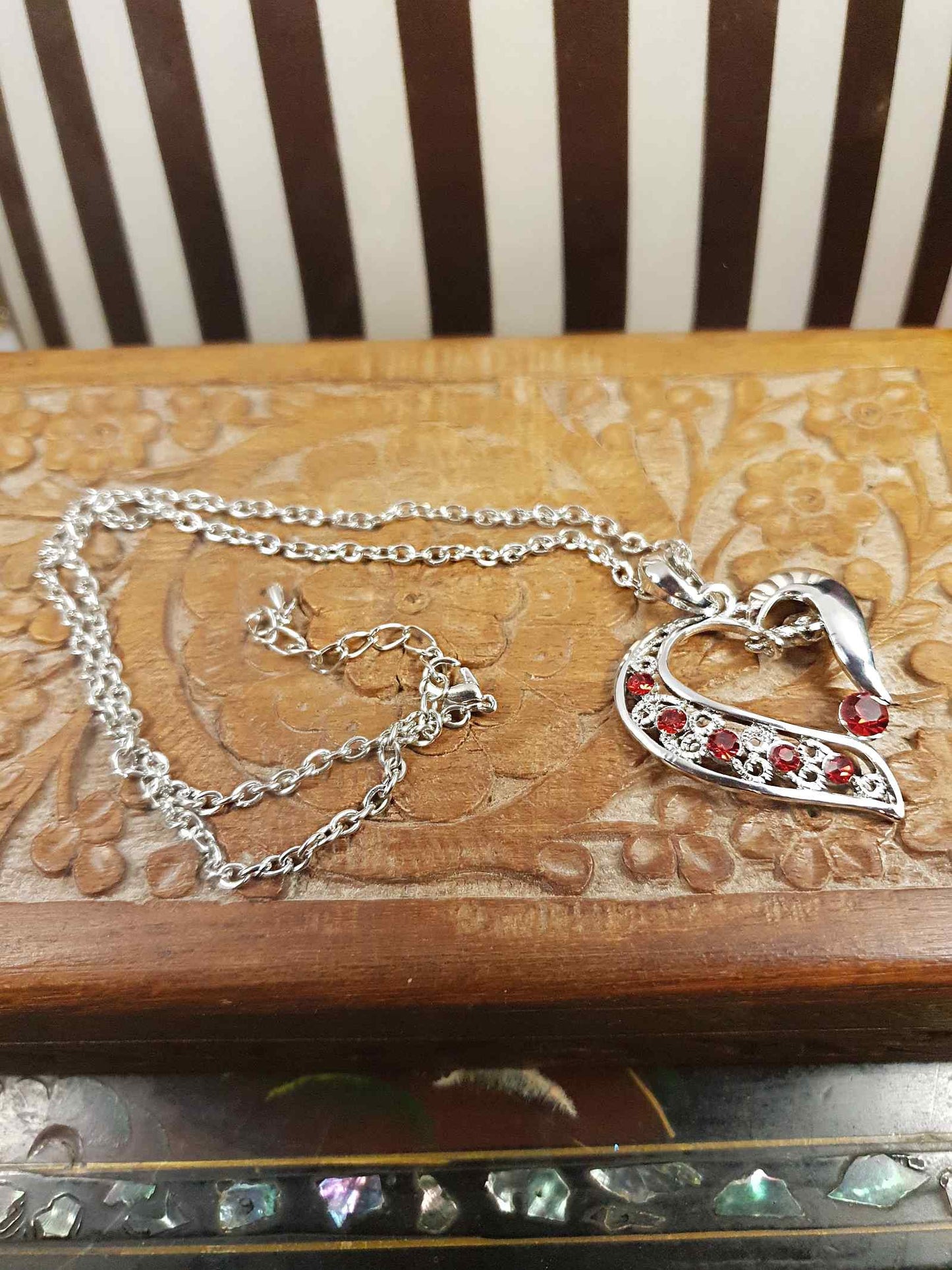 Vintage Red Rhinestone Heart Pendant Necklace Y2K