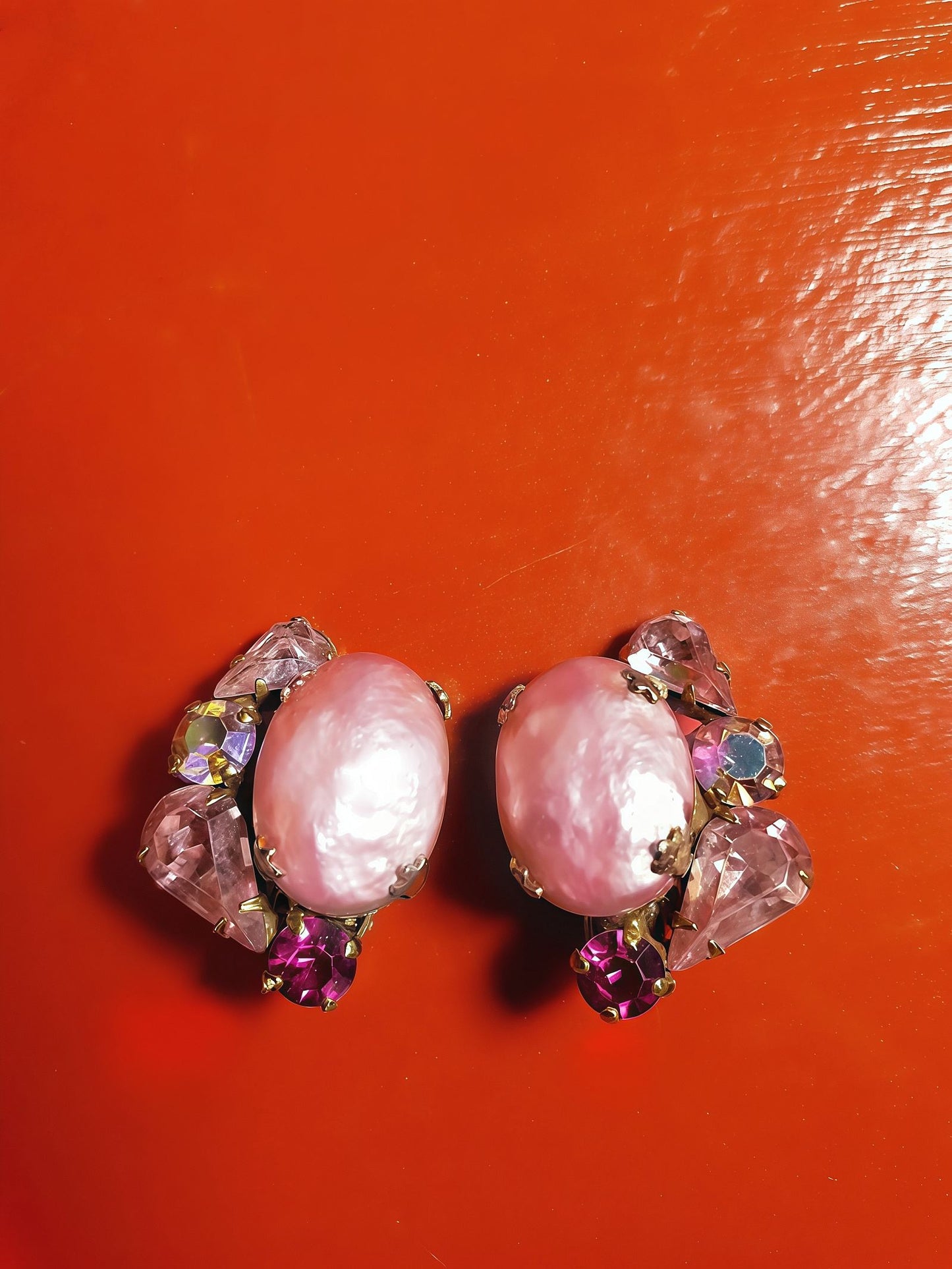 Vintage 1950s Weiss Earrings Pink Rhinestone Pearl Aurora Borealis Clip-Ons AB