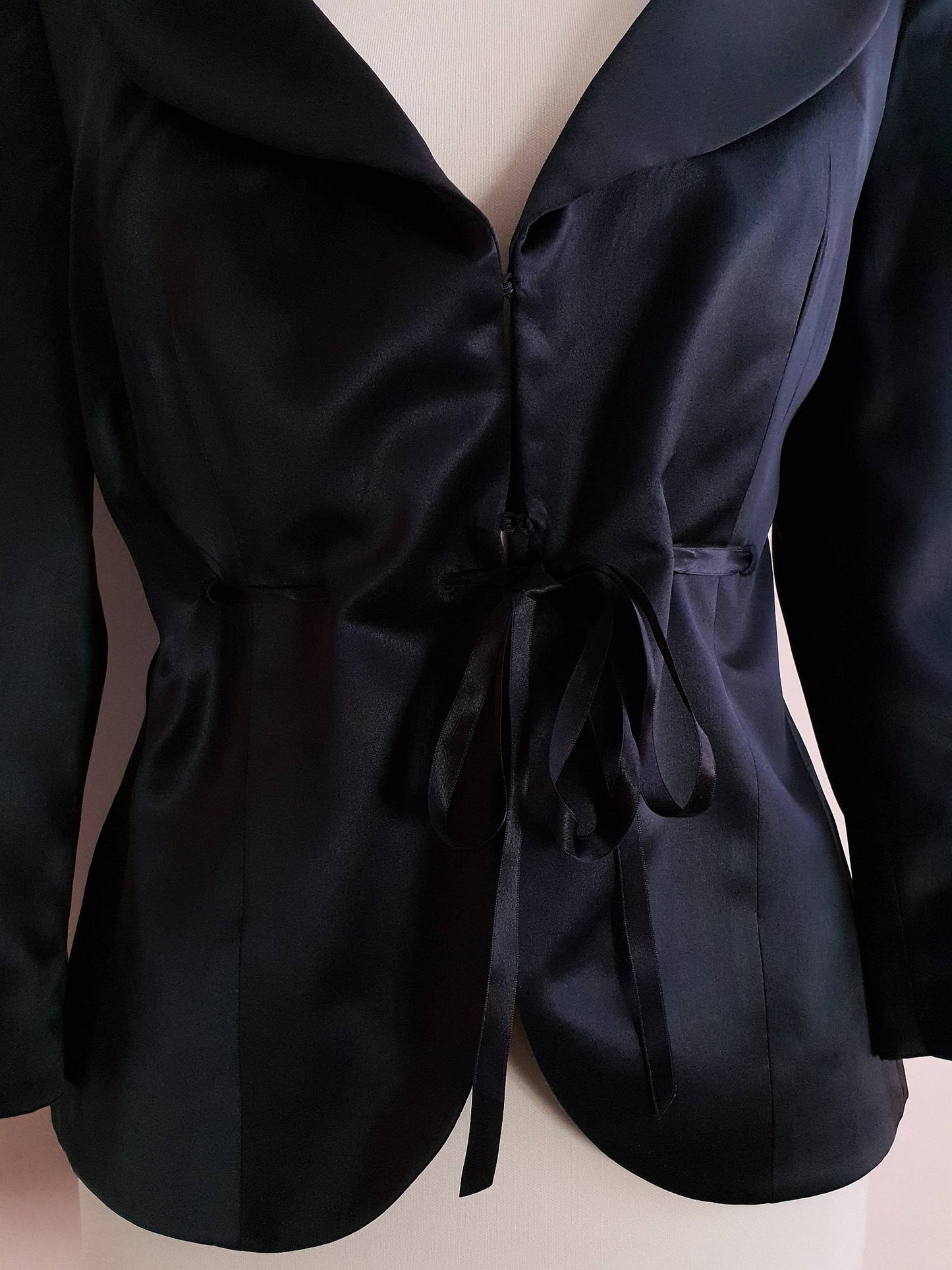 Vintage Black Silk Jacket Size 12 Evening Party