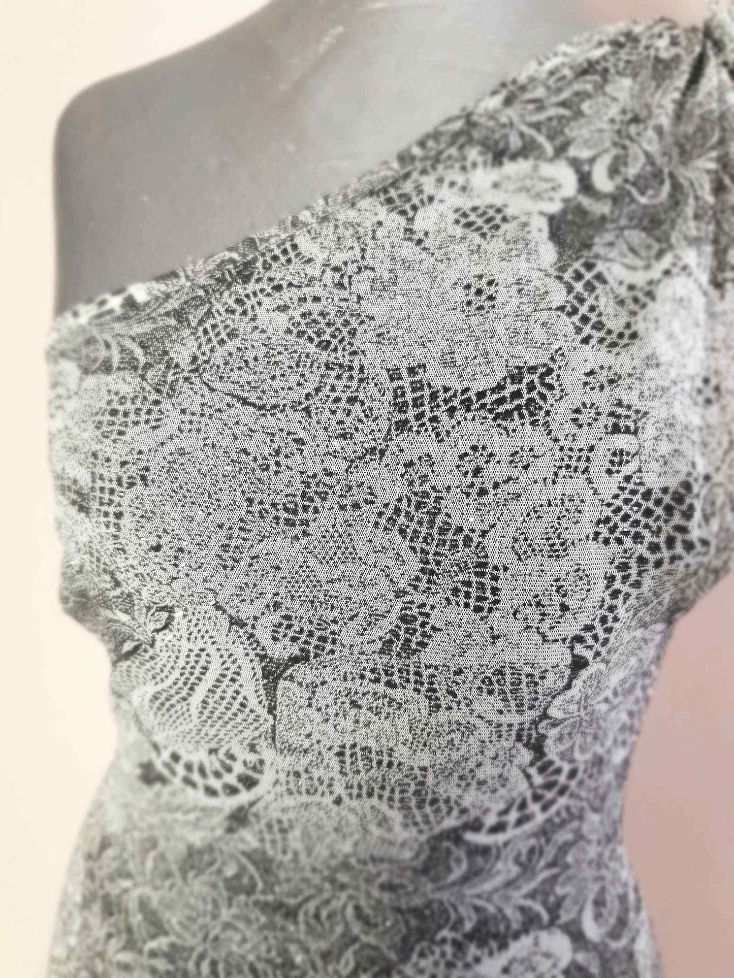 Vintage 80s Party Dress Off-the-shoulder 1980s Black & White Floral Glitter - Size 8