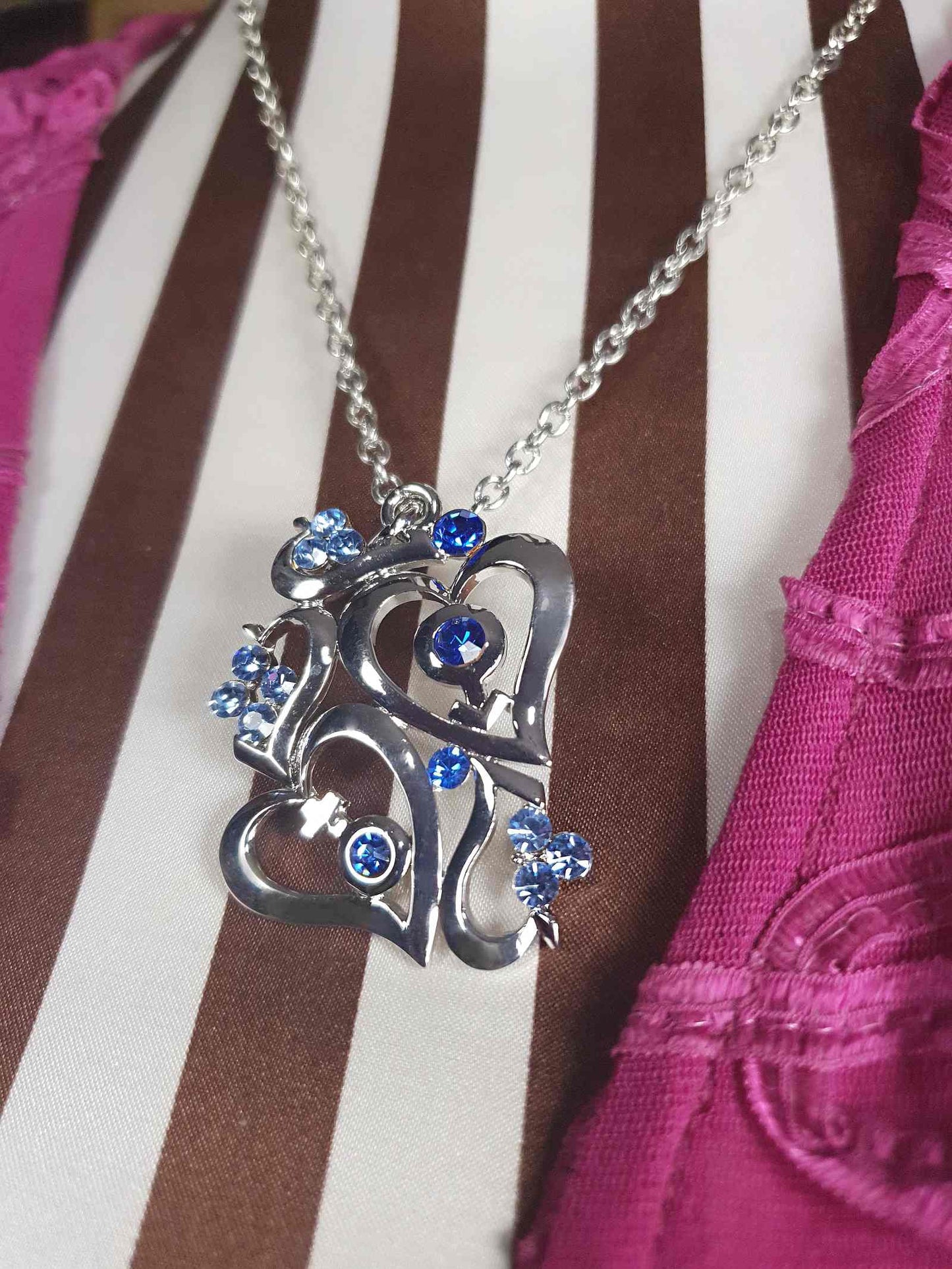 Vintage Blue Rhinestone Heart Pendant Necklace 18" Silver Tone Y2K