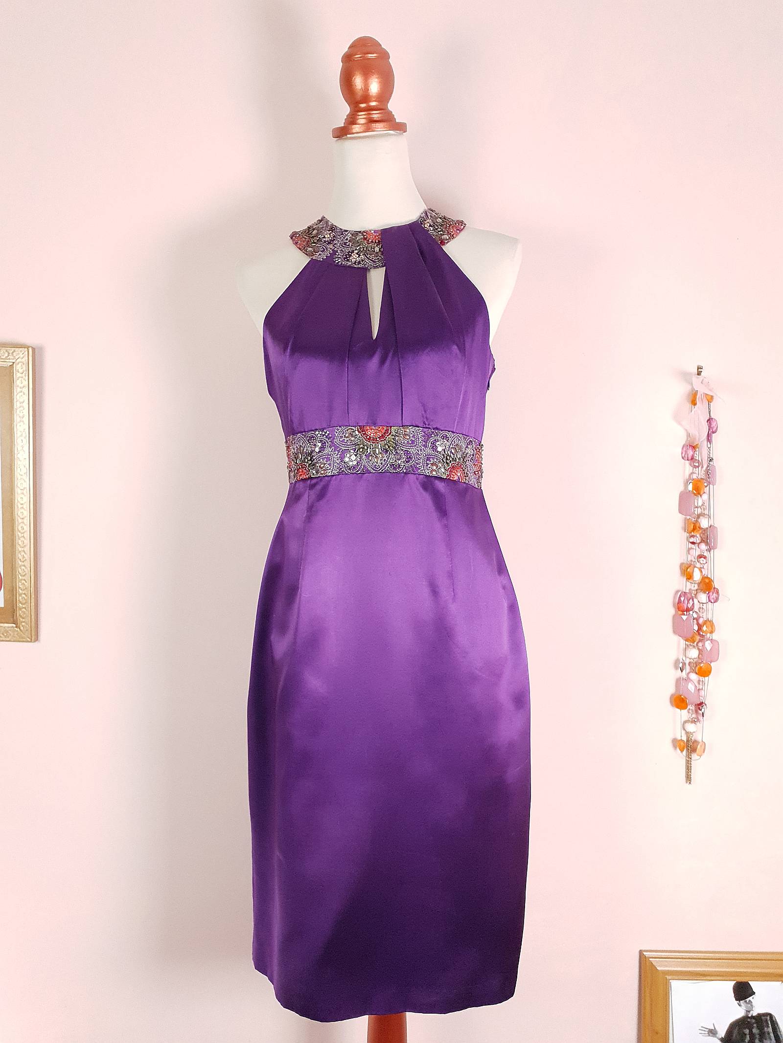 Vintage Monsoon Purple Silk Halter Dress Midi Embroidered Beaded - Siz Jardin Vintage Vintage Monsoon Purple Silk Halter Dress Midi Embroidered Beaded - Siz Jardin Vintage
