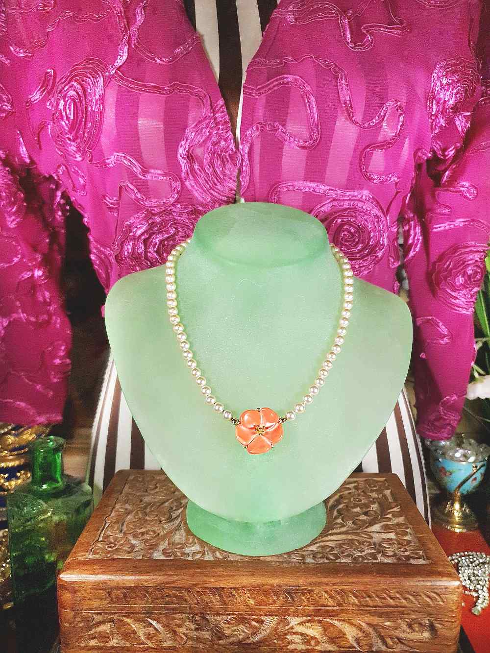 Vintage 1960s Pearl Necklace Choker Orange Flower Pendant Floral Lucite