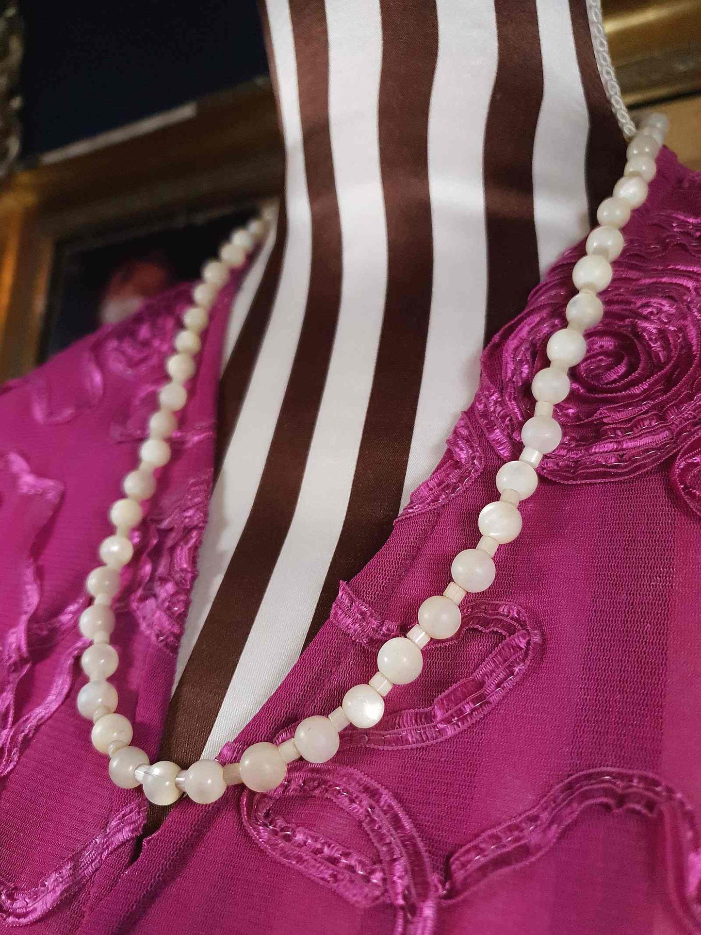 Vintage 1930s Mother of Pearl Necklace Art Deco MOP
