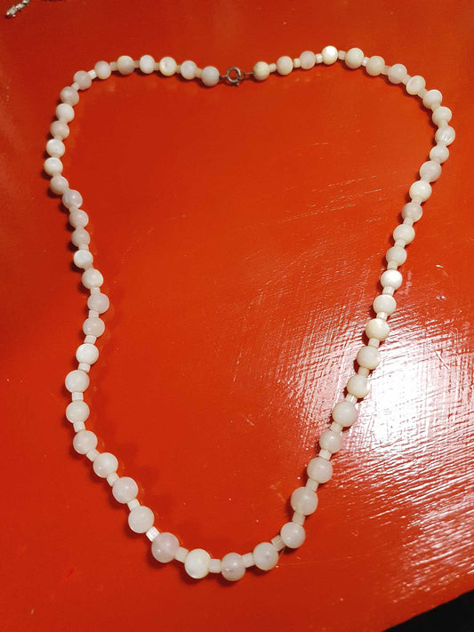 Vintage 1930s Mother of Pearl Necklace Art Deco MOP