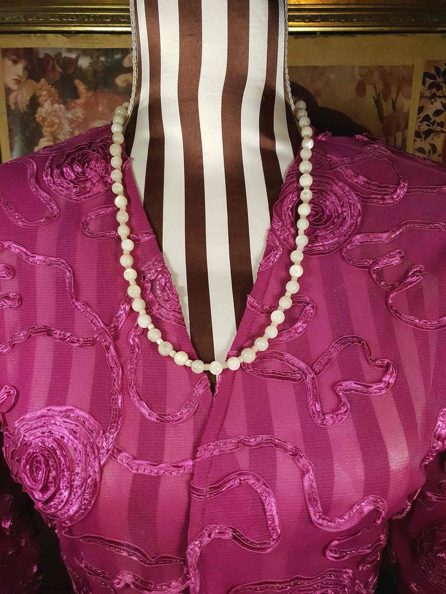 Vintage 1930s Mother of Pearl Necklace Art Deco MOP