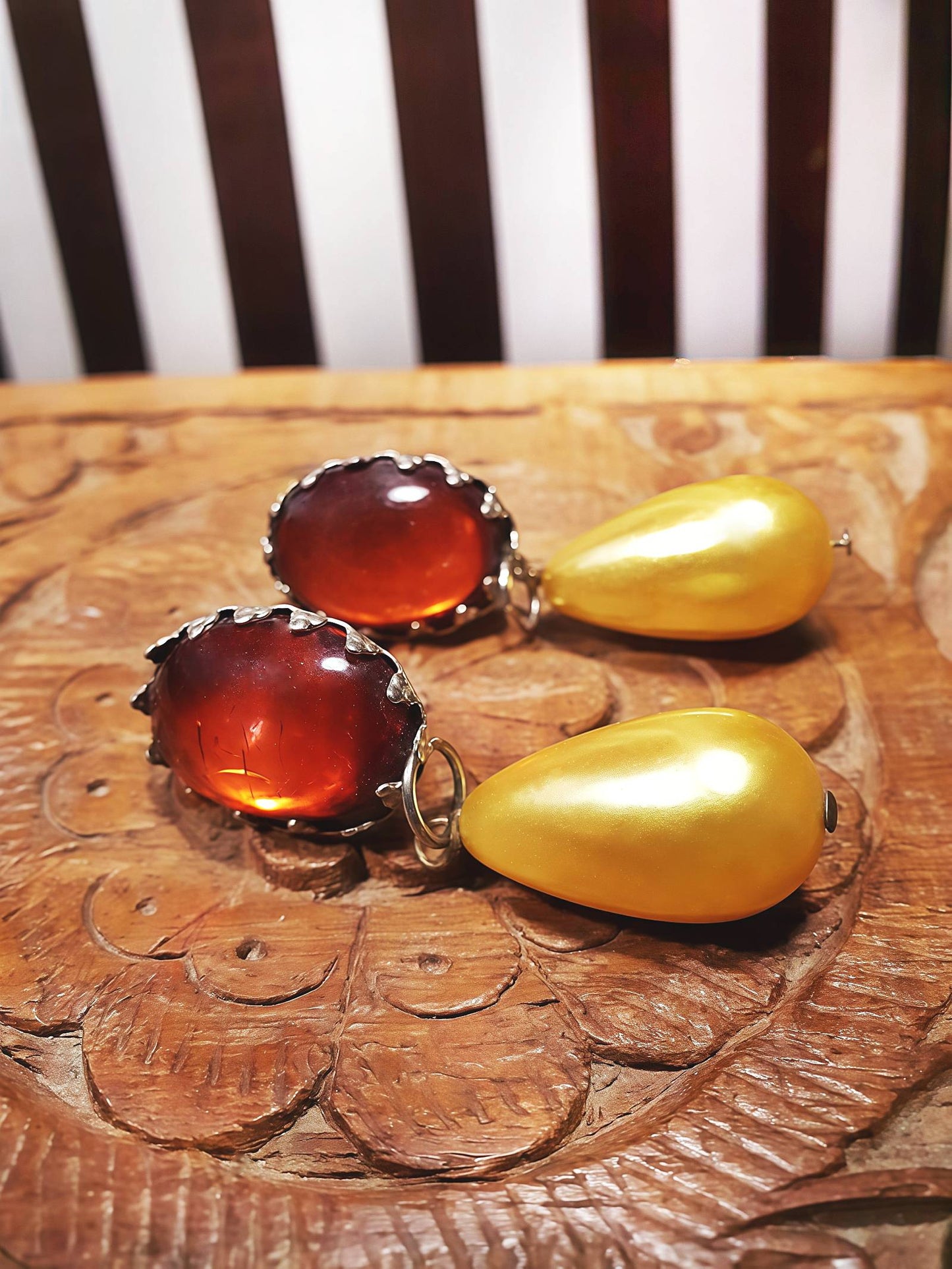 Vintage Orange Yellow Dangle Pearl Earrings 1950s Drop Crackle Glass Clip-On Mid-Century
