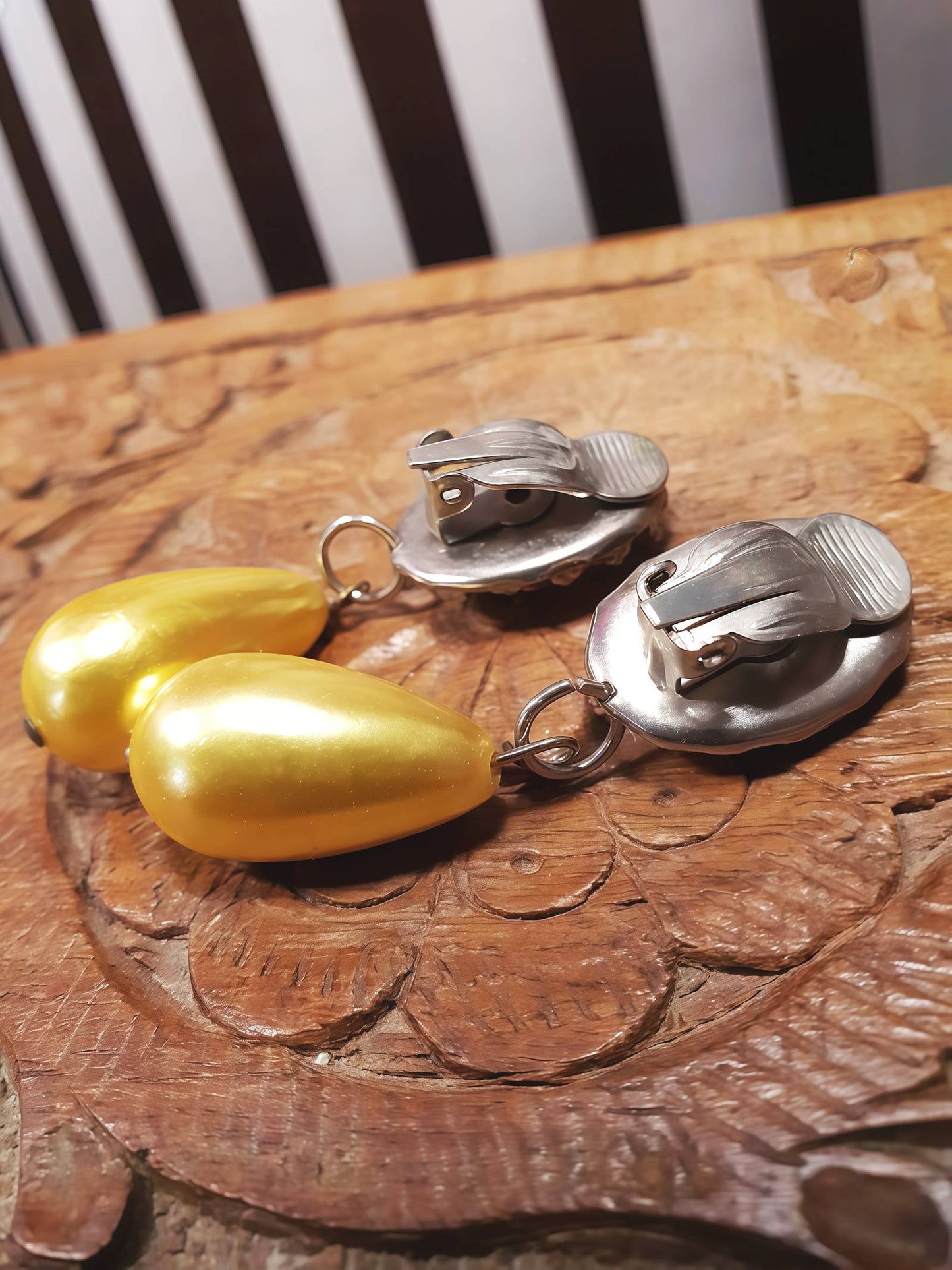 Vintage Orange Yellow Dangle Pearl Earrings 1950s Drop Crackle Glass Clip-On Mid-Century