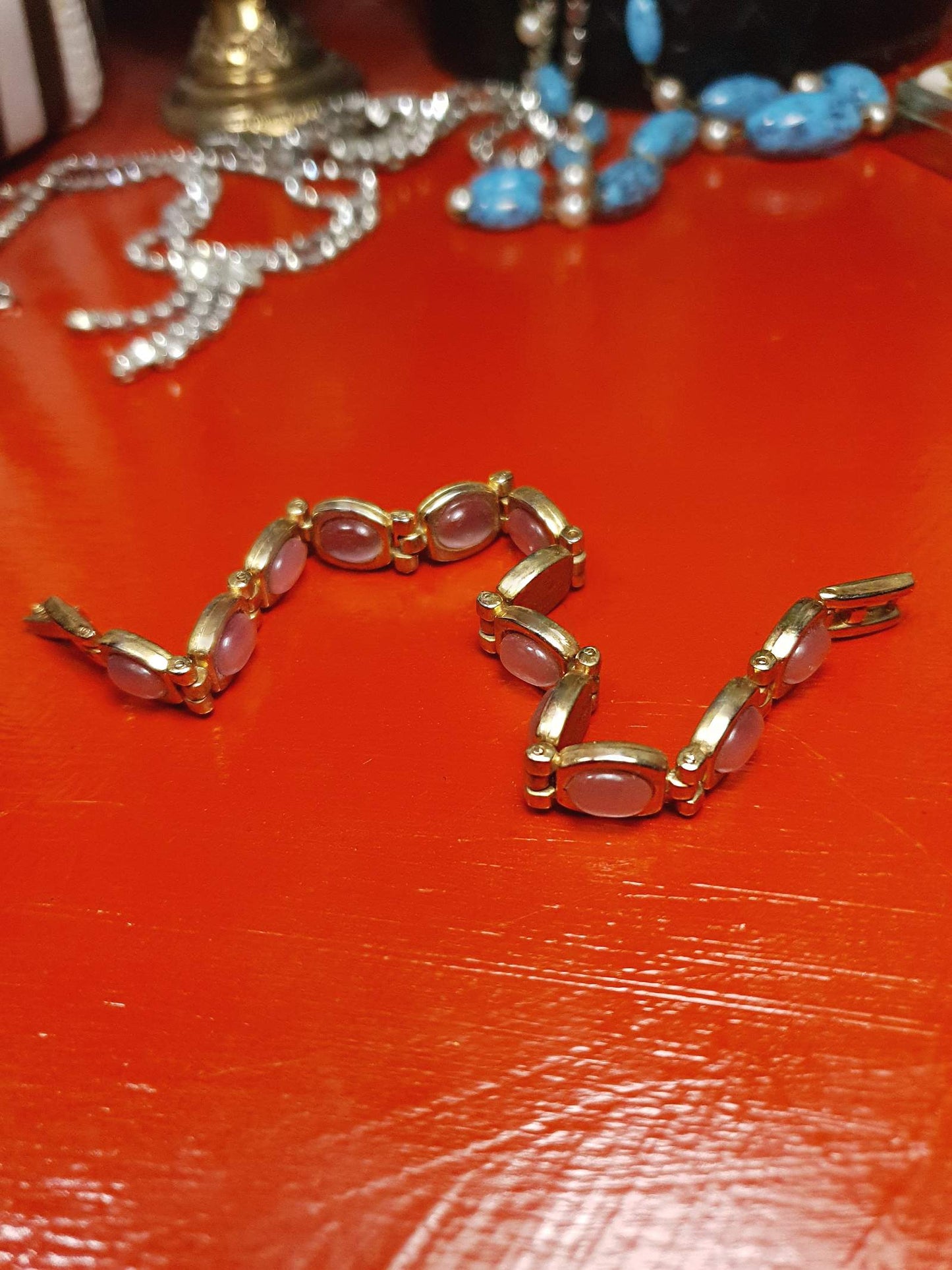 Vintage 1950s Bracelet Lilac Moonglow Mid-Century Gold-Tone MCM