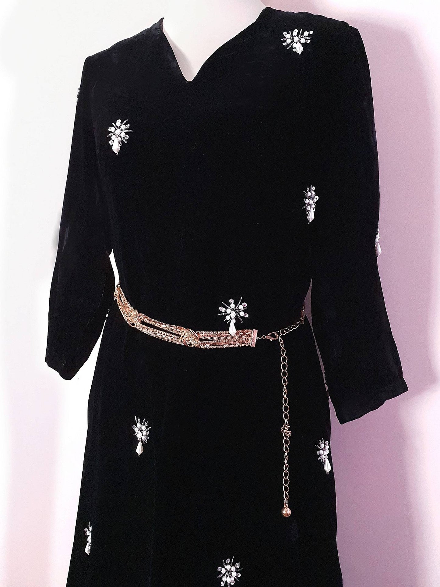 Glamourous Vintage 1960s Black Velvet Pearl Beaded Evening Gown Dress - Size 14