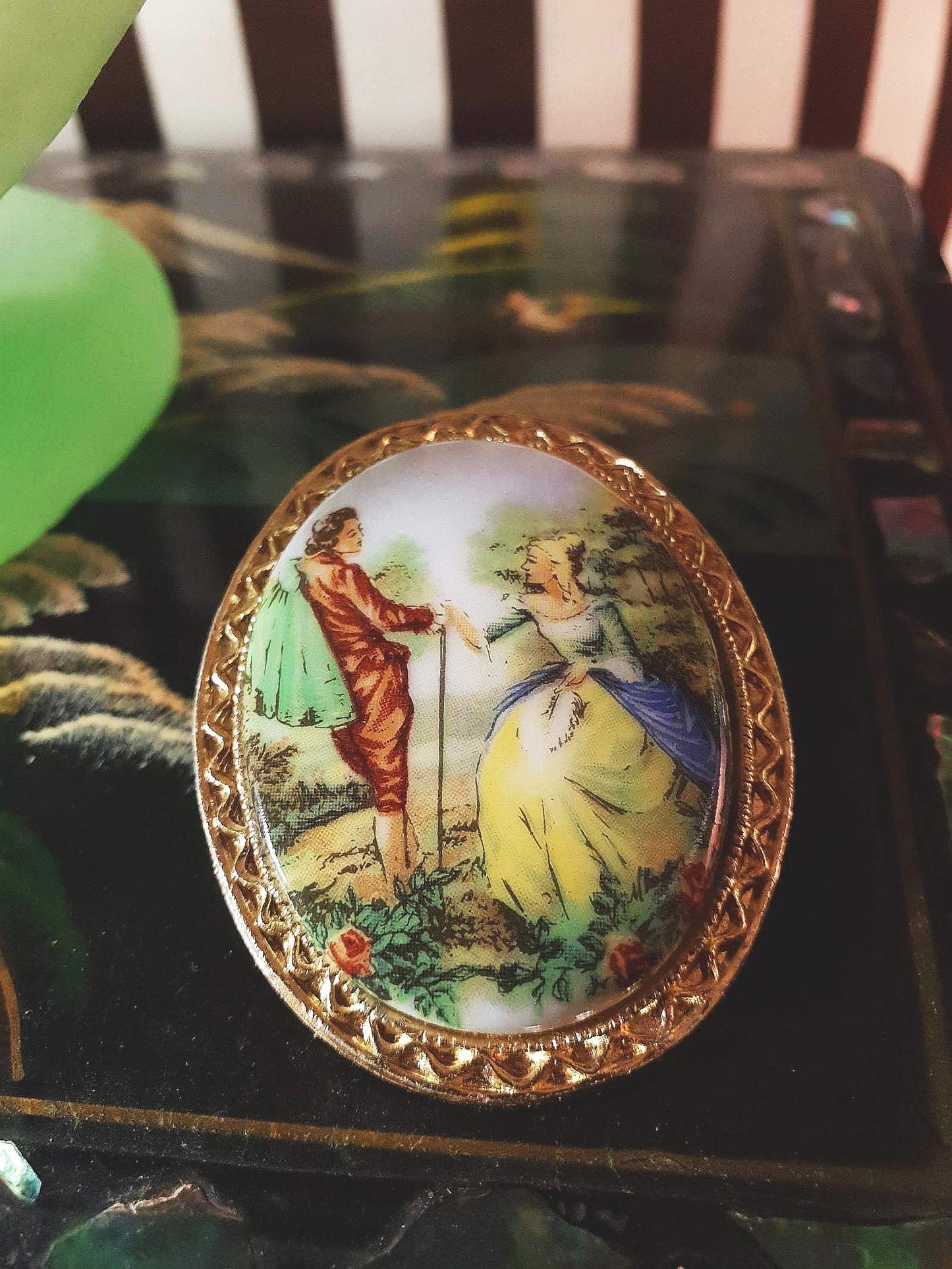 Vintage 1950s Courting Couple Brooch Porcelain Oval