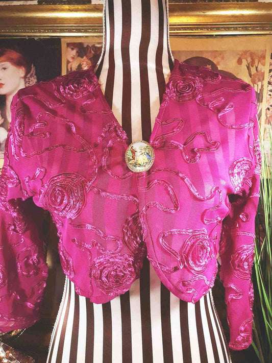 Vintage 1950s Courting Couple Brooch Porcelain Oval