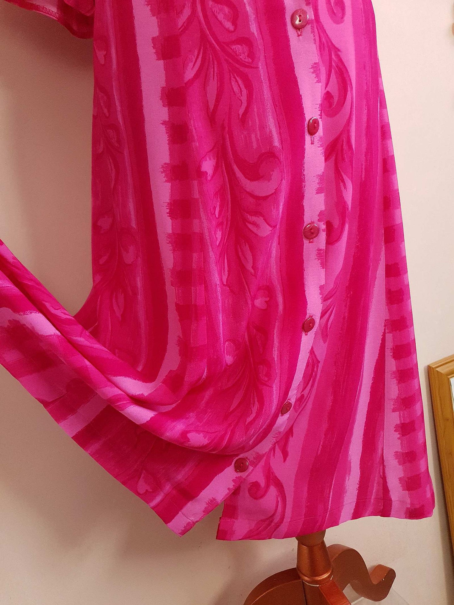 Vintage 1980s Cerise Pink Dress Midi Size 16 Retro Stripes Leaves