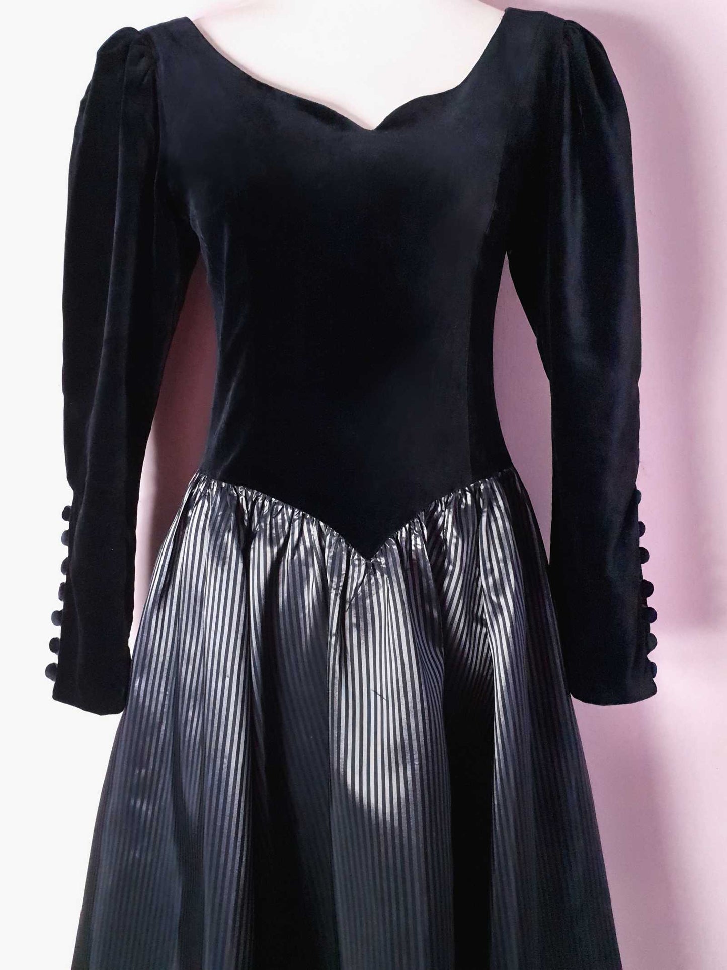 Fabulous Vintage 1980s Laura Ashley Black Velvet and Taffeta Dress - Size 8/10