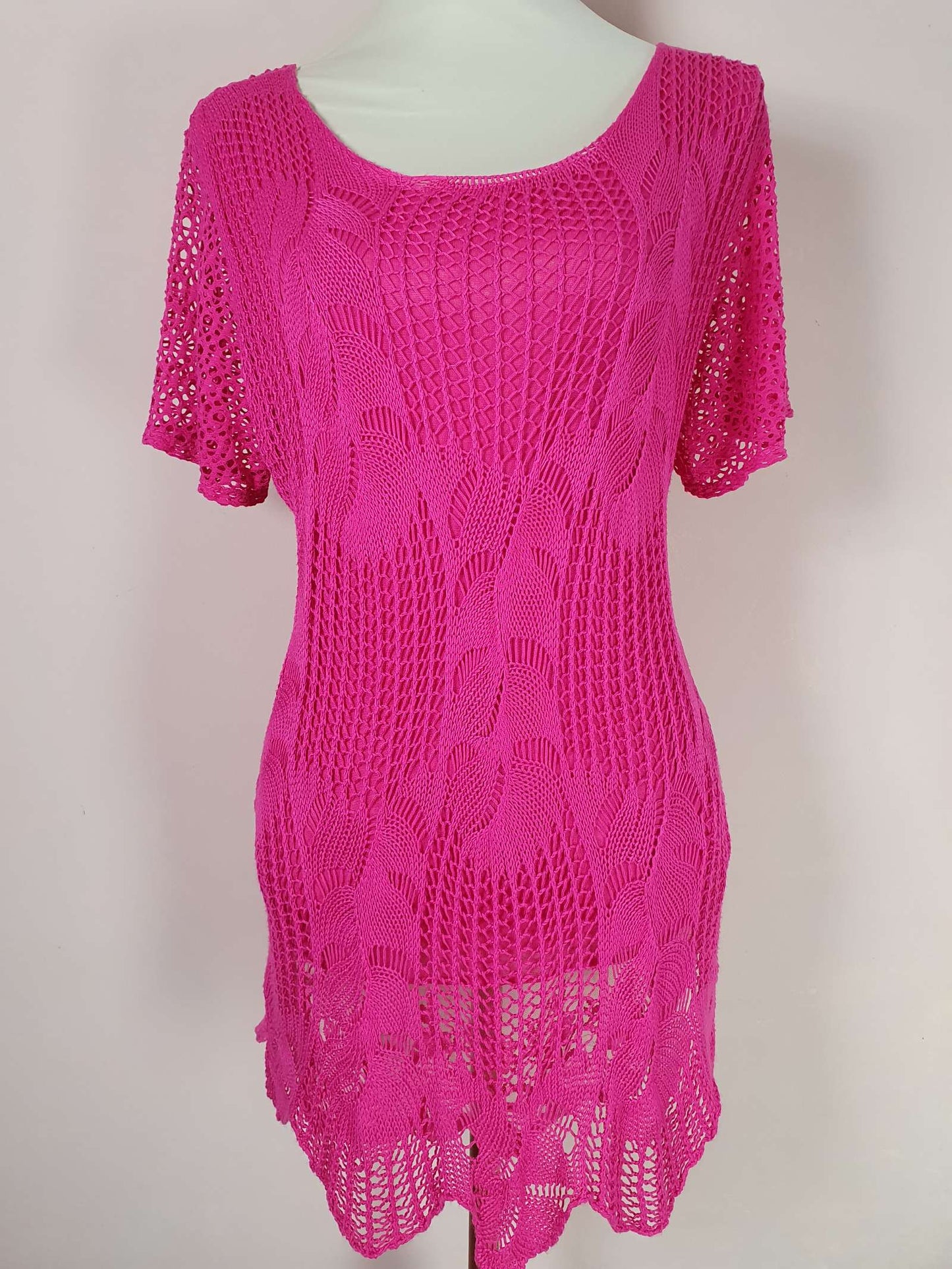 Cute Bright Cerise Pink 1980s Vintage Crochet Mini Dress - Size 12/14