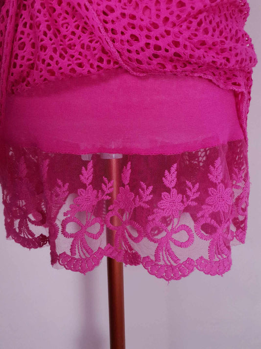 Cute Bright Cerise Pink 1980s Vintage Crochet Mini Dress - Size 12/14