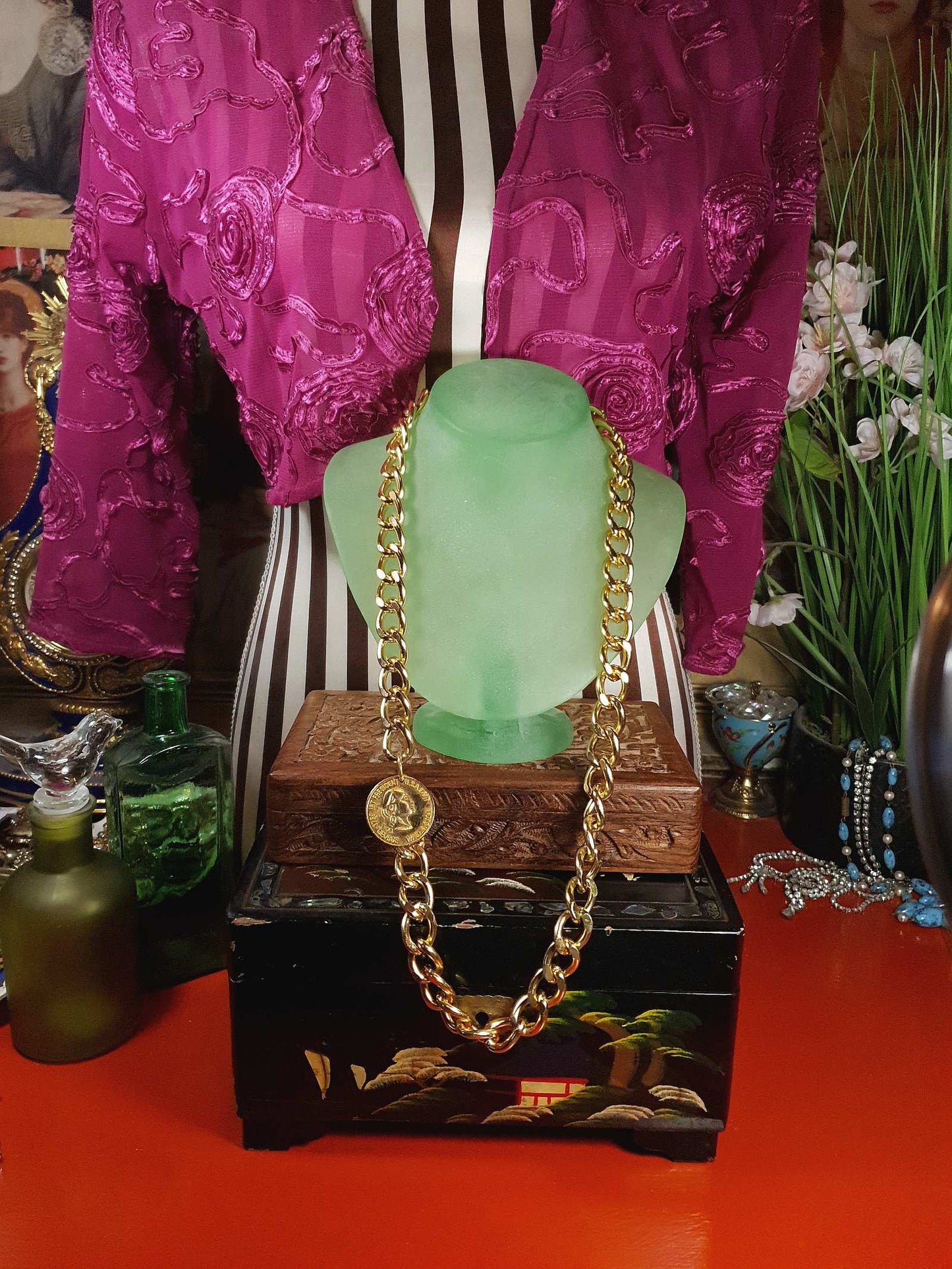 Vintage 1980s Chunky Gold Chain Necklace 28" George Washington Coin Retro