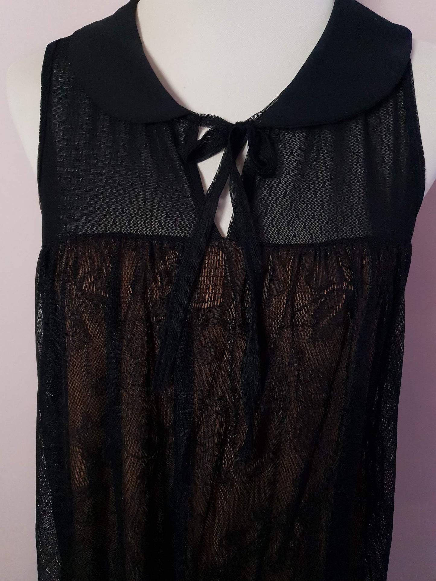 Cute Vintage 1990s Black Lace Party Dress - Size 12