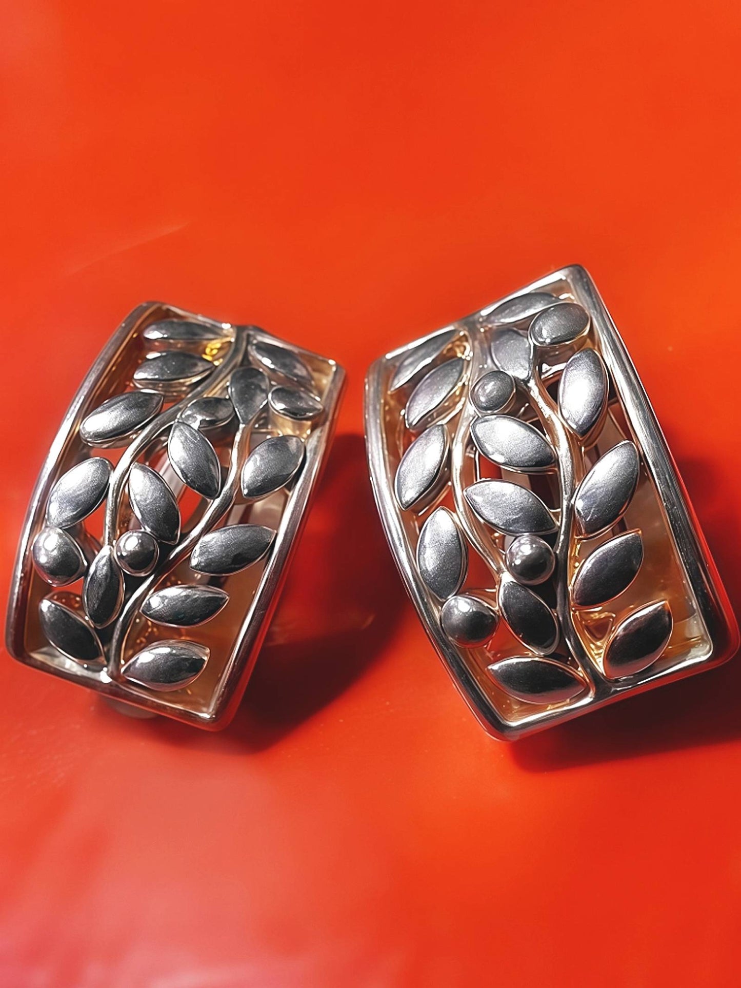 Vintage Artisan Leaf Earrings Clip-On Huggie