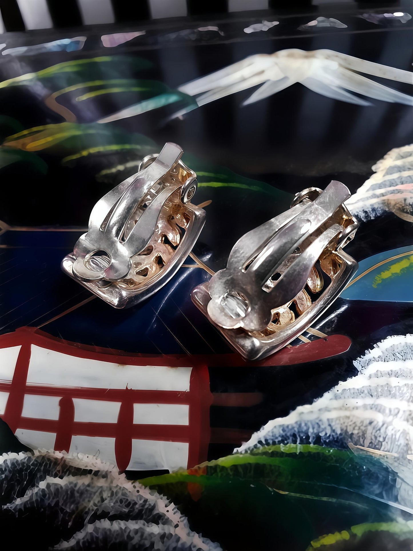 Vintage Artisan Leaf Earrings Clip-On Huggie