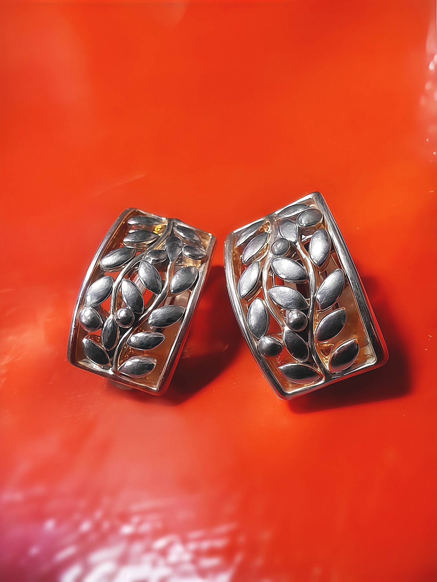 Vintage Artisan Leaf Earrings Clip-On Huggie