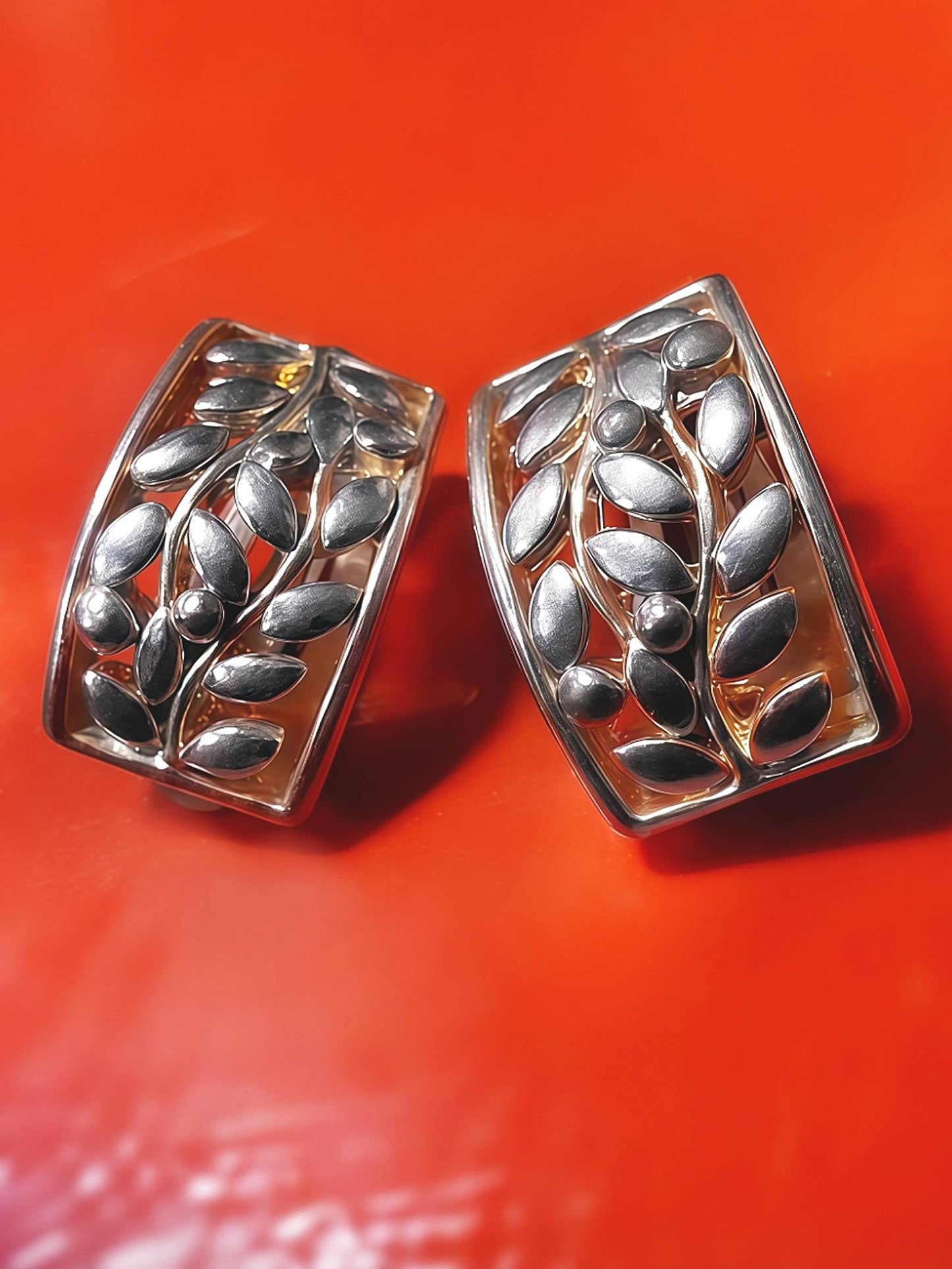 Vintage Artisan Leaf Earrings Clip-On Huggie