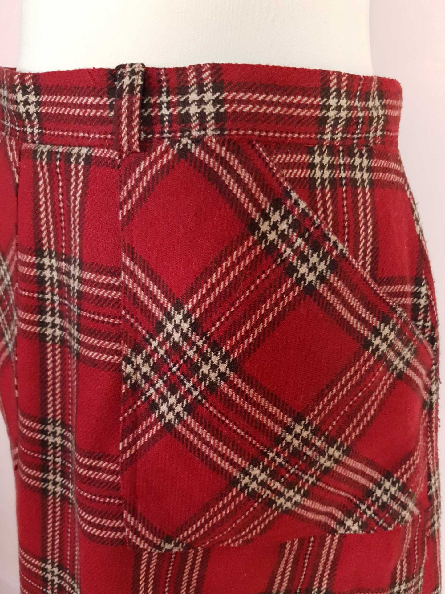 Cute Pre-Loved 1990s Red Tartan Plaid Skirt - Size 16