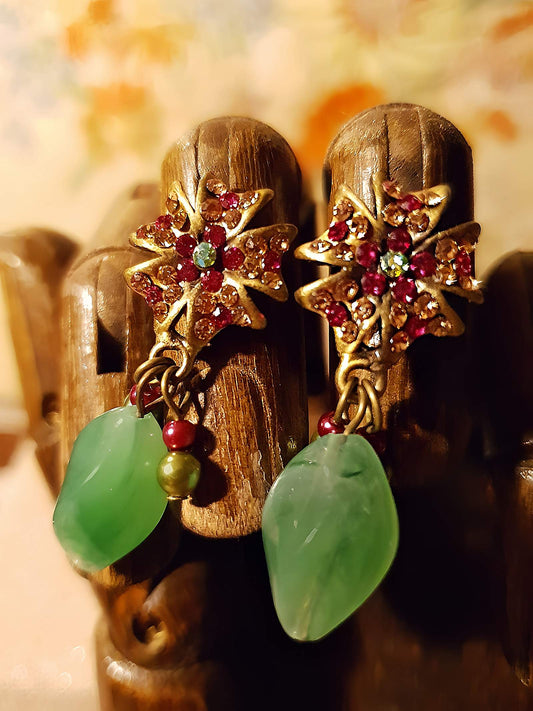 Vintage 90s Glamorous Rhinestone Green Glass & Bead Drop Earrings