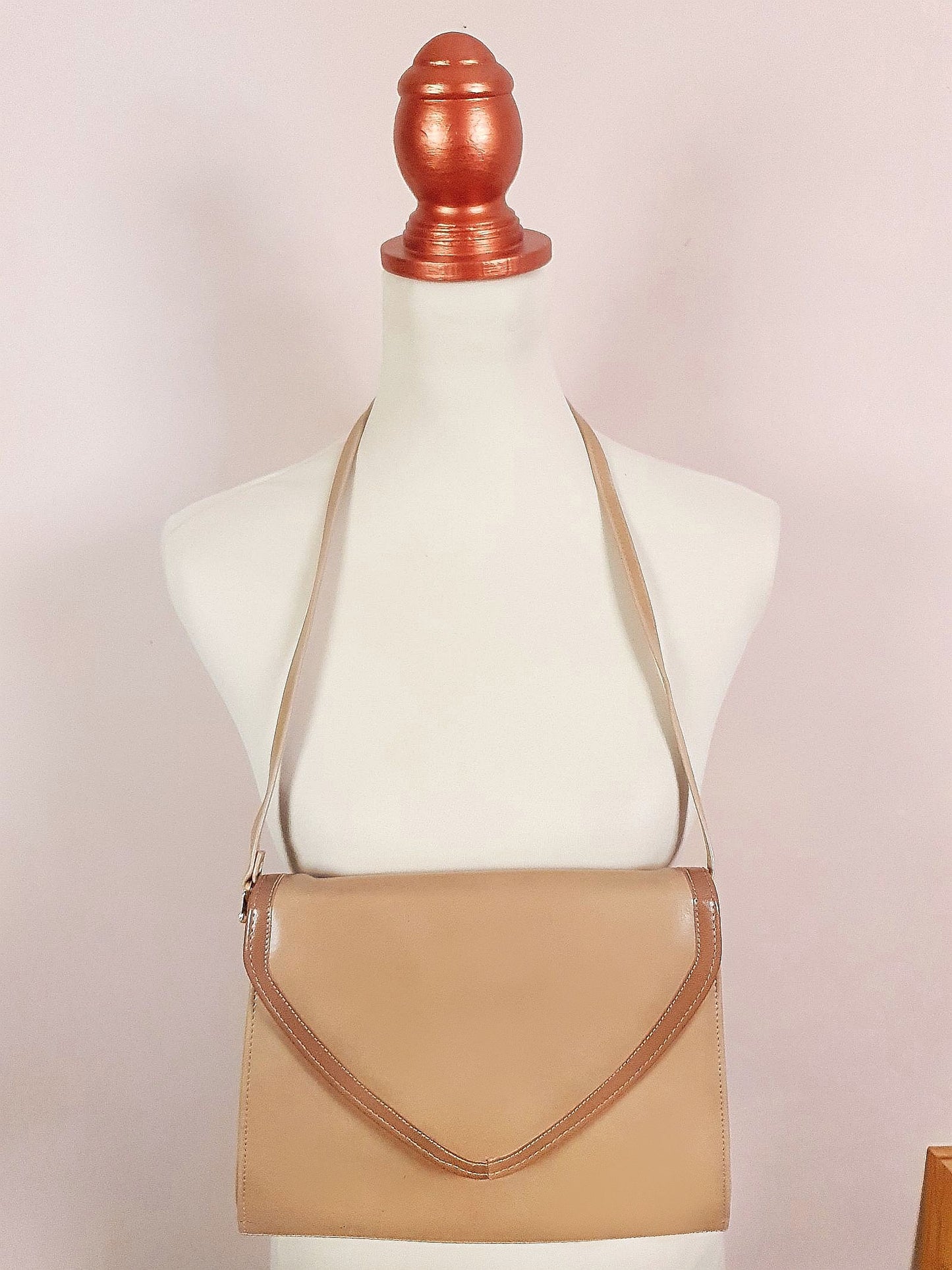Vintage 1970s Tan Brown Shoulder Bag Handbag Retro