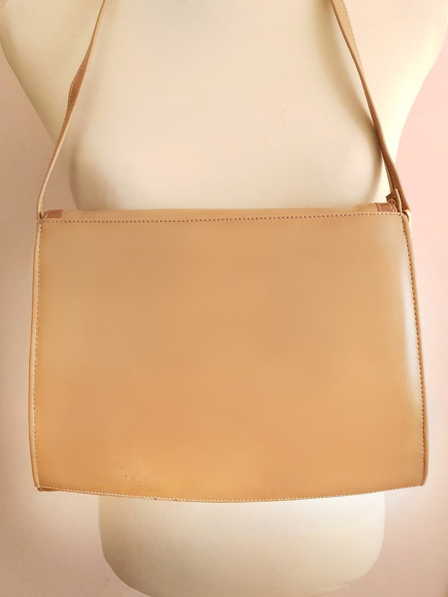 Vintage 1970s Tan Brown Shoulder Bag Handbag Retro