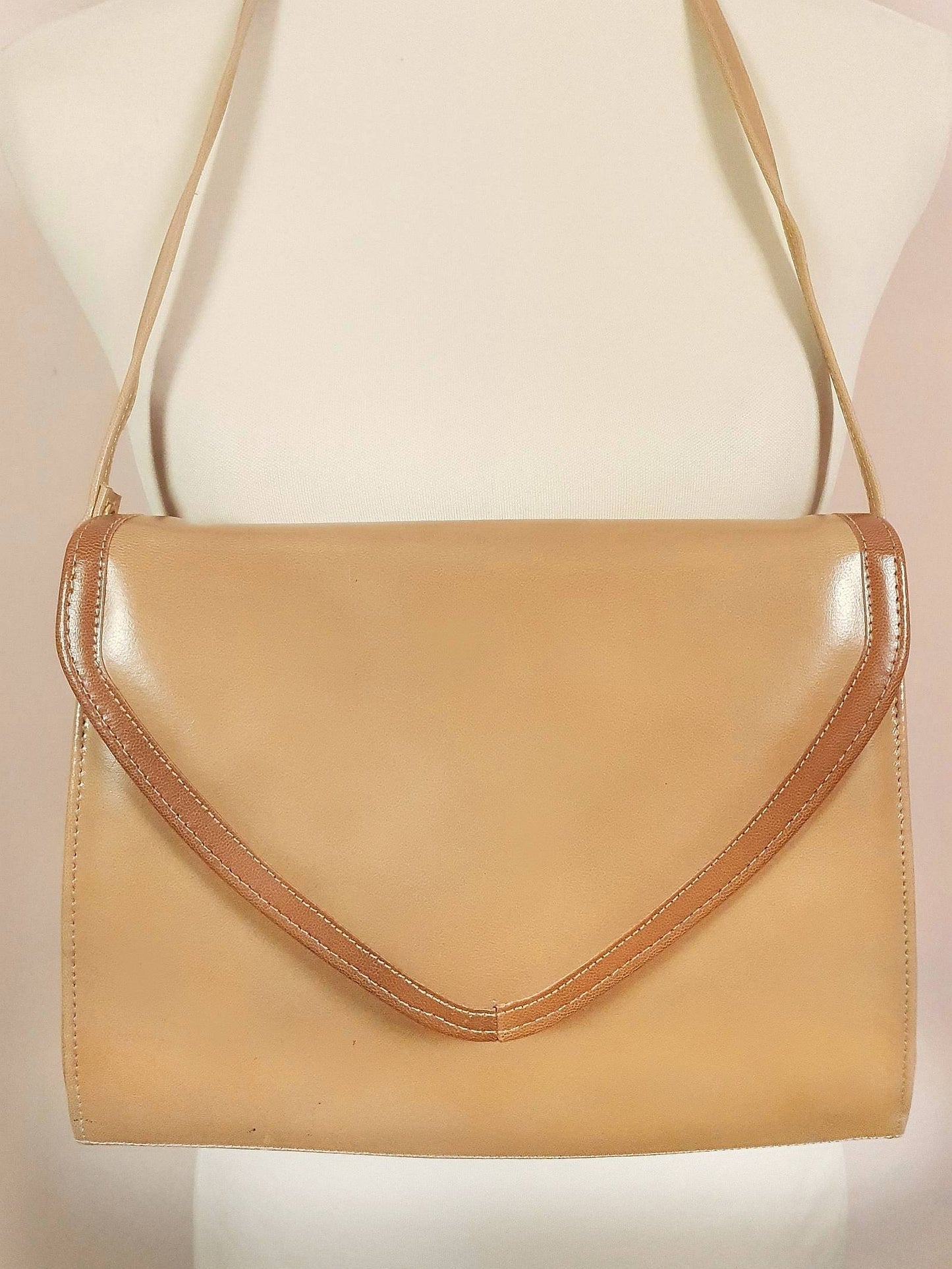 Vintage 1970s Tan Brown Shoulder Bag Handbag Retro