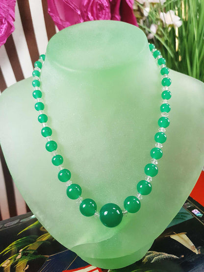 1920s Art Deco Vintage Green Glass Bead Necklace Graduated Antique Choker
