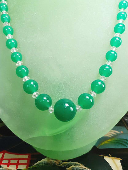 1920s Art Deco Vintage Green Glass Bead Necklace Graduated Antique Choker