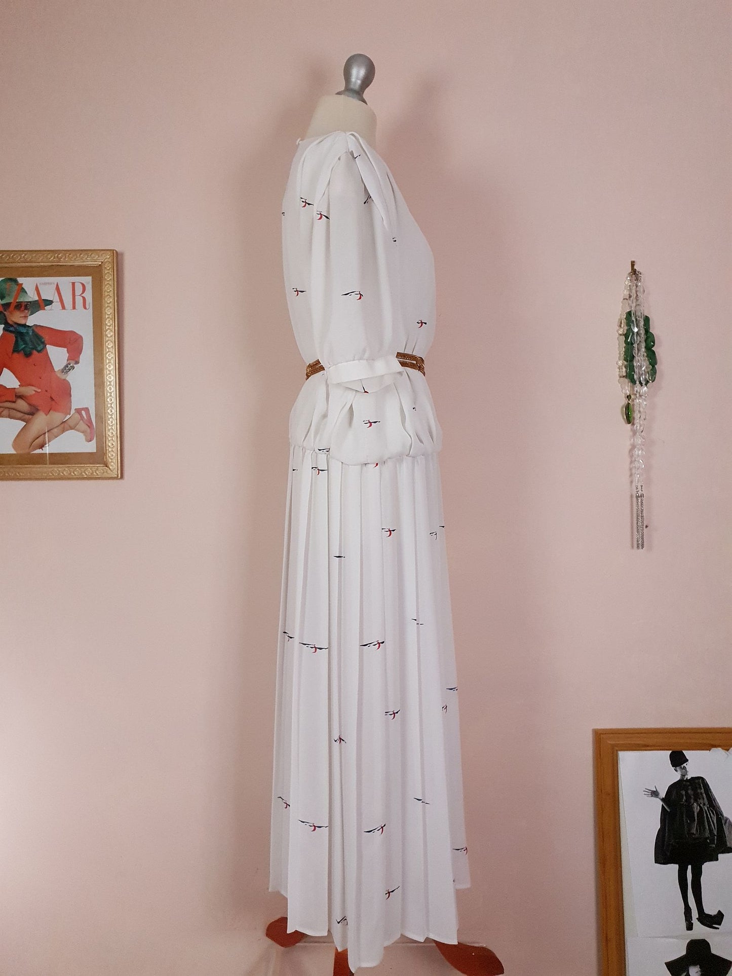 Vintage White Chiffon Pleated Dress 1980s Midi - Size 16/18 Abstract Print