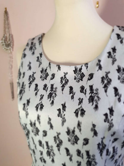 1980s Vintage Floral Pale Grey Shift Classic Dress - Size 10