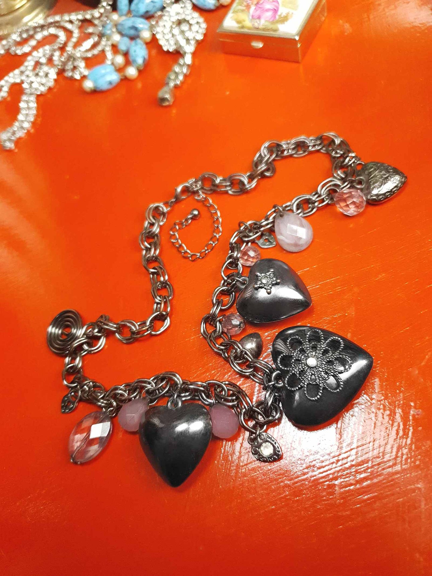 90s Vintage Gunmetal Boho Charm Heart Necklace